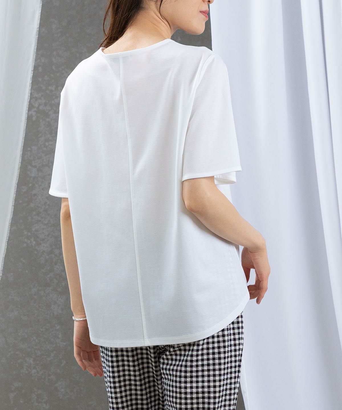 モデル着用画像(ホワイト)