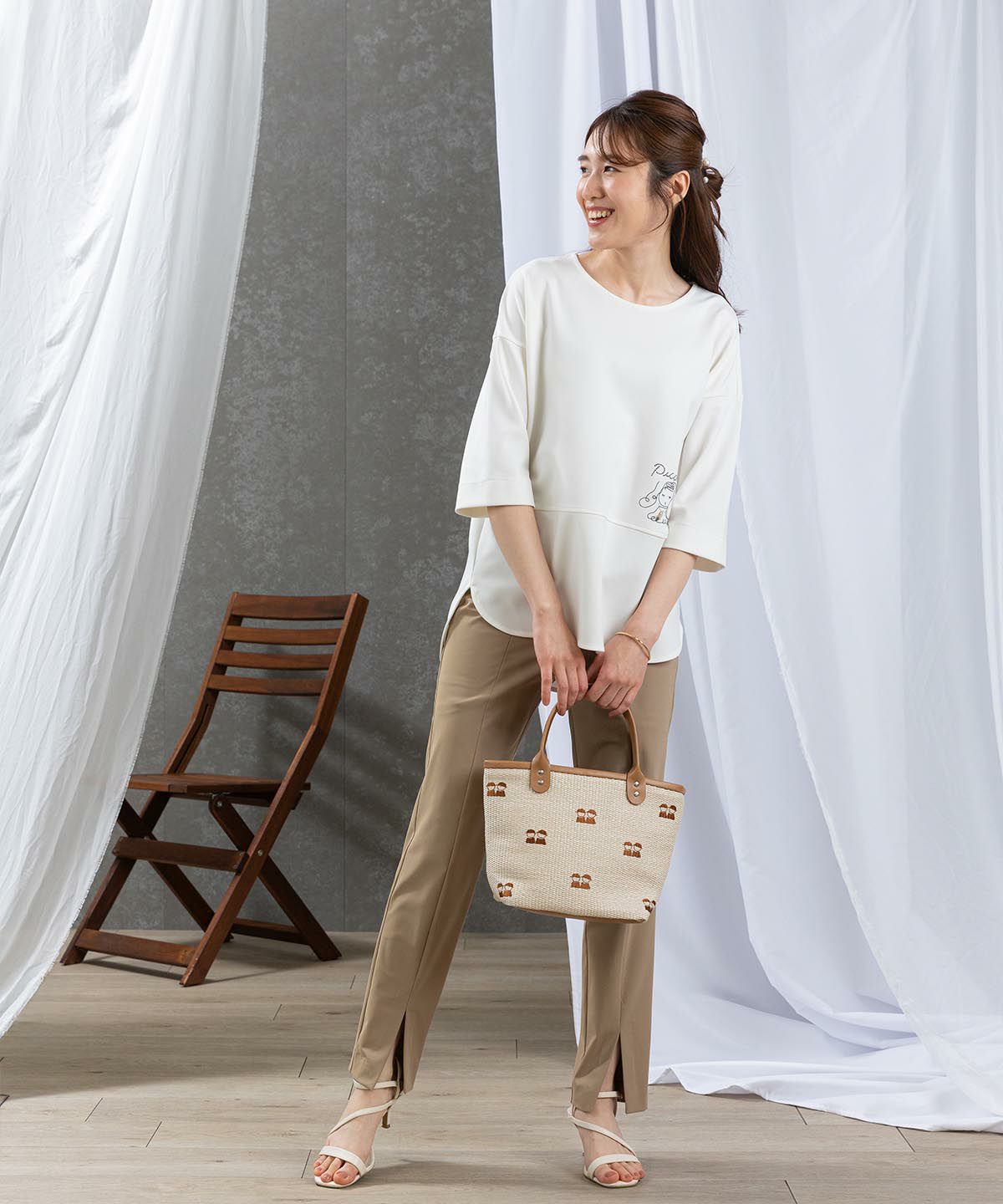 モデル着用画像（ホワイト）