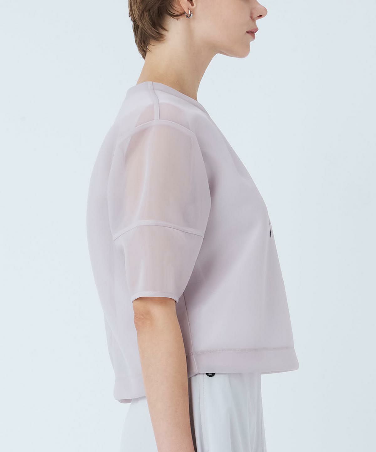 モデル画像（ベージュ）