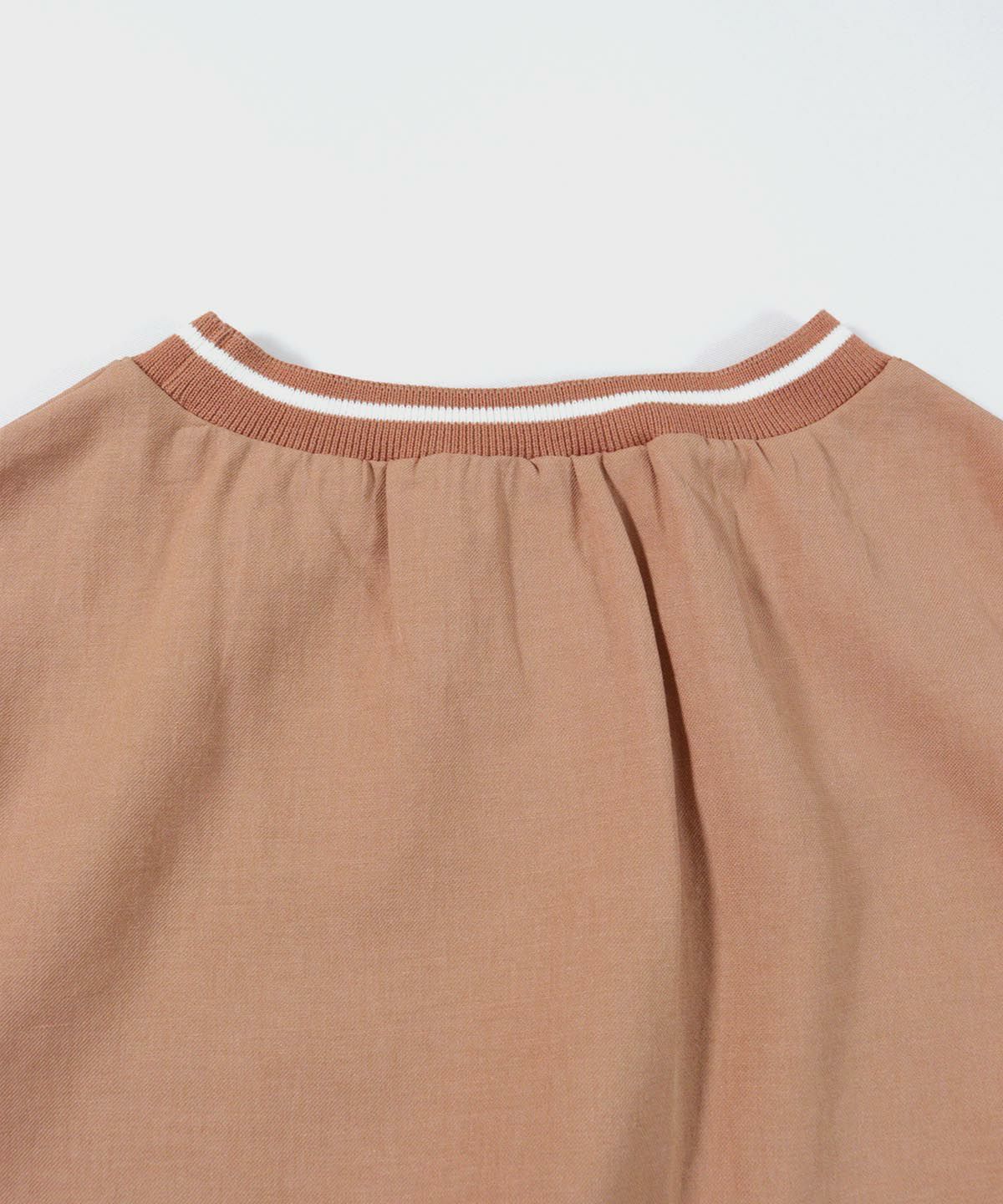 首元後ろ(キャメル)