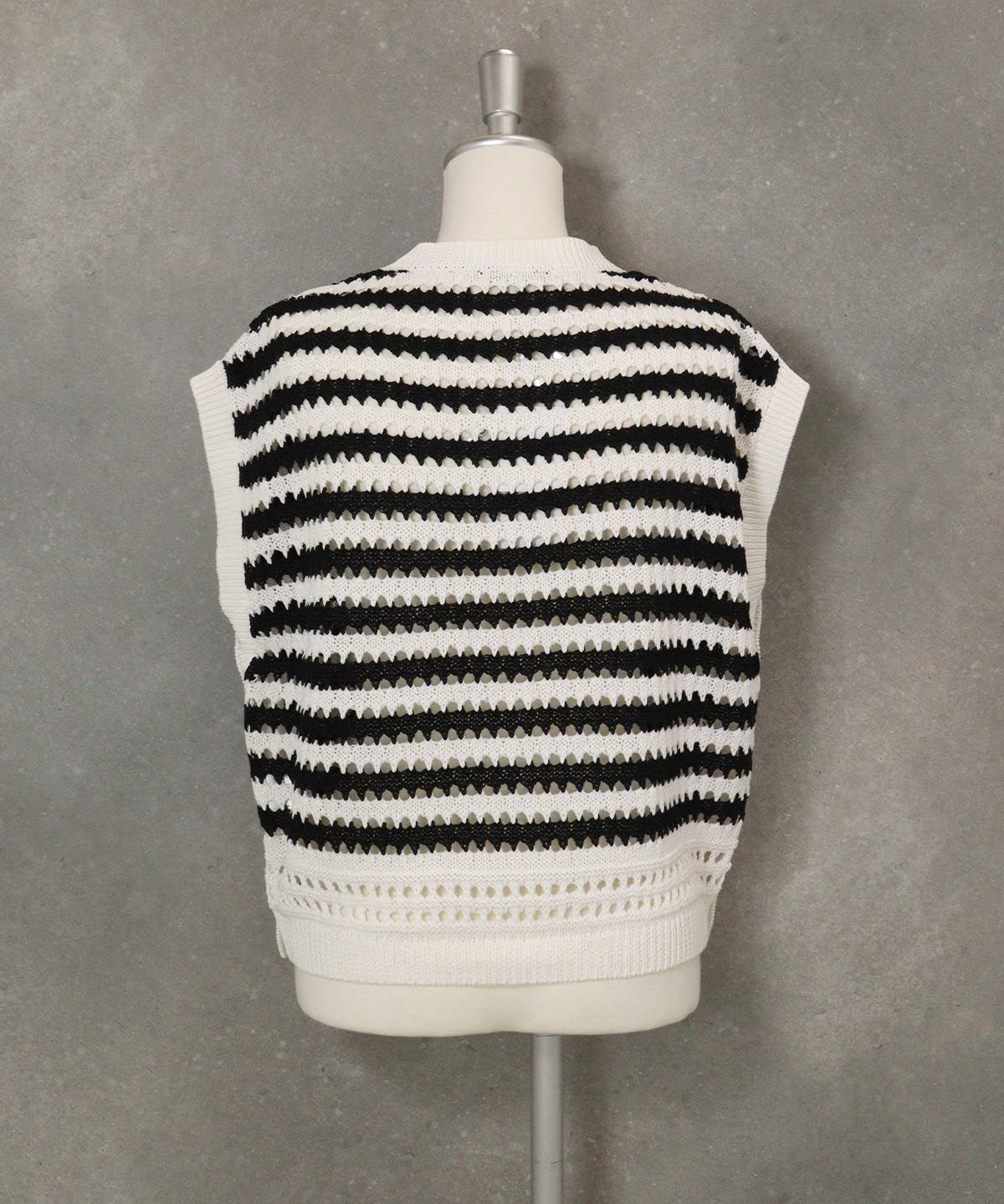 ボーダーメッシュベスト後（ブラック）