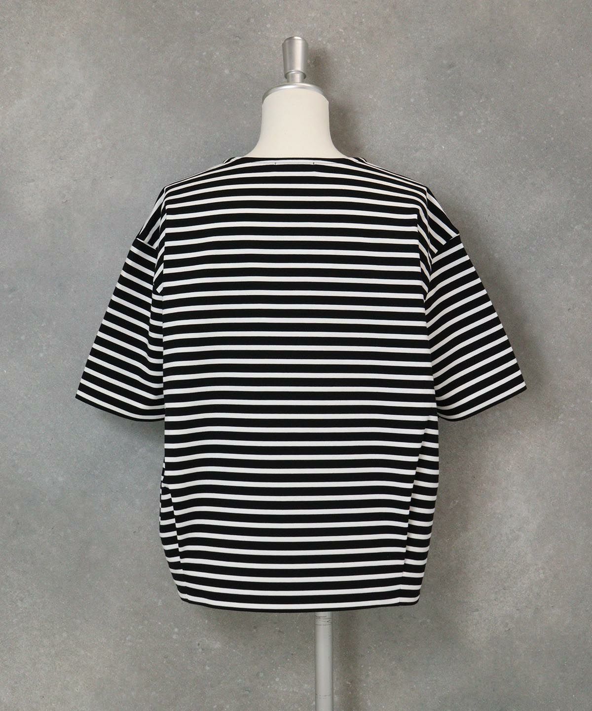 UV冷感ボーダープルオーバー後(ブラック)