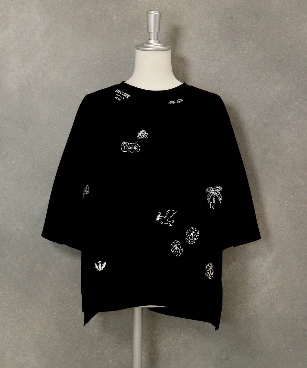 ハーフスリーブ刺繍プルオーバー（ブラック）