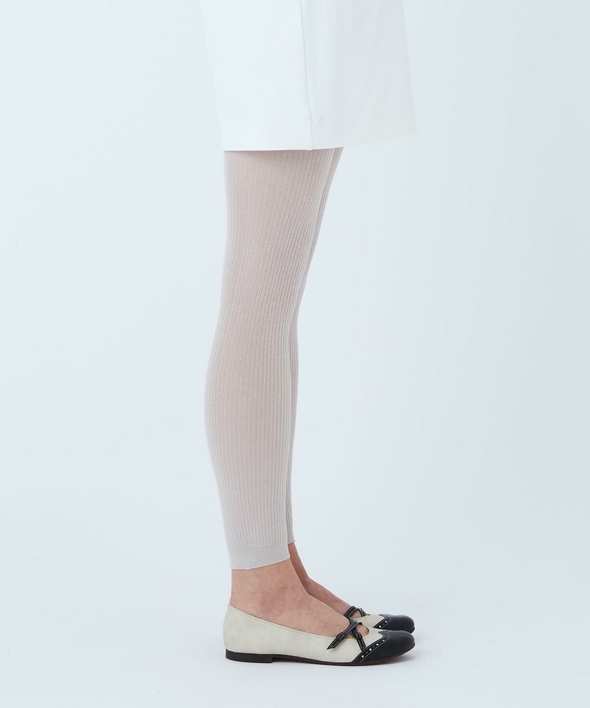 モデル着用画像（ライトグレー）