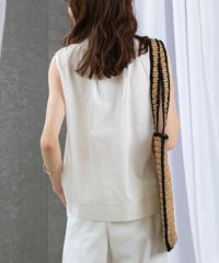 モデル着用画像（ホワイト）