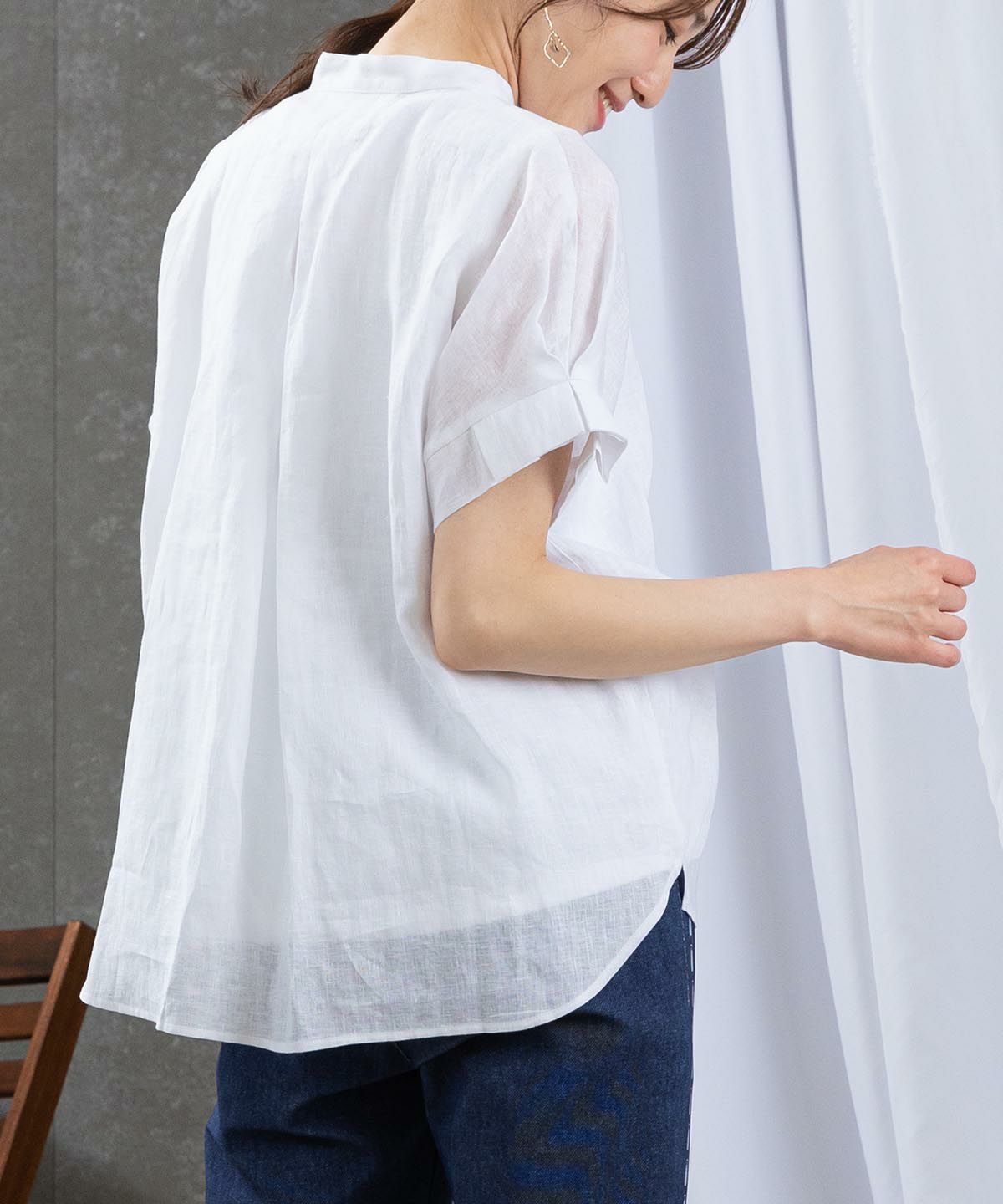 モデル着用（ホワイト）