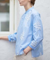 モデル着用画像(ブルー)