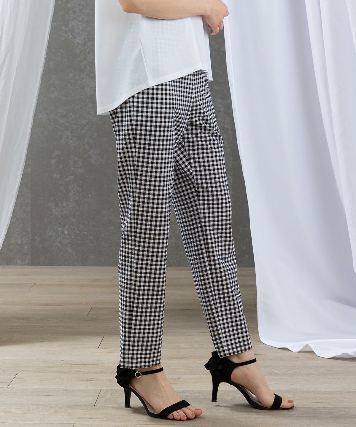 モデル着用画像（ブラック）