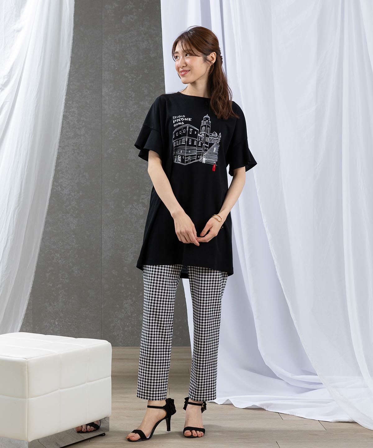 モデル着用画像（ブラック）