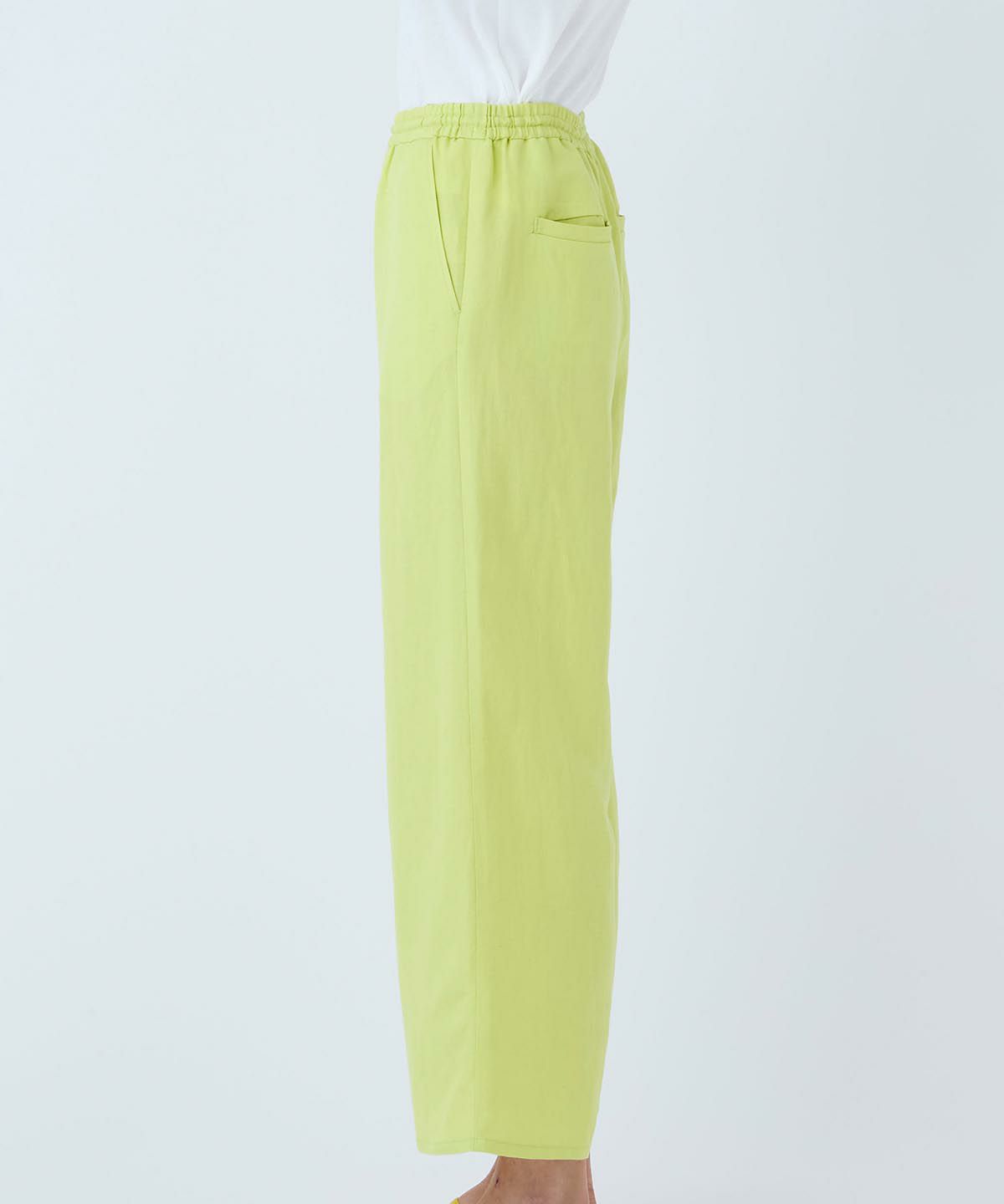 モデル着用画像（イエロー）