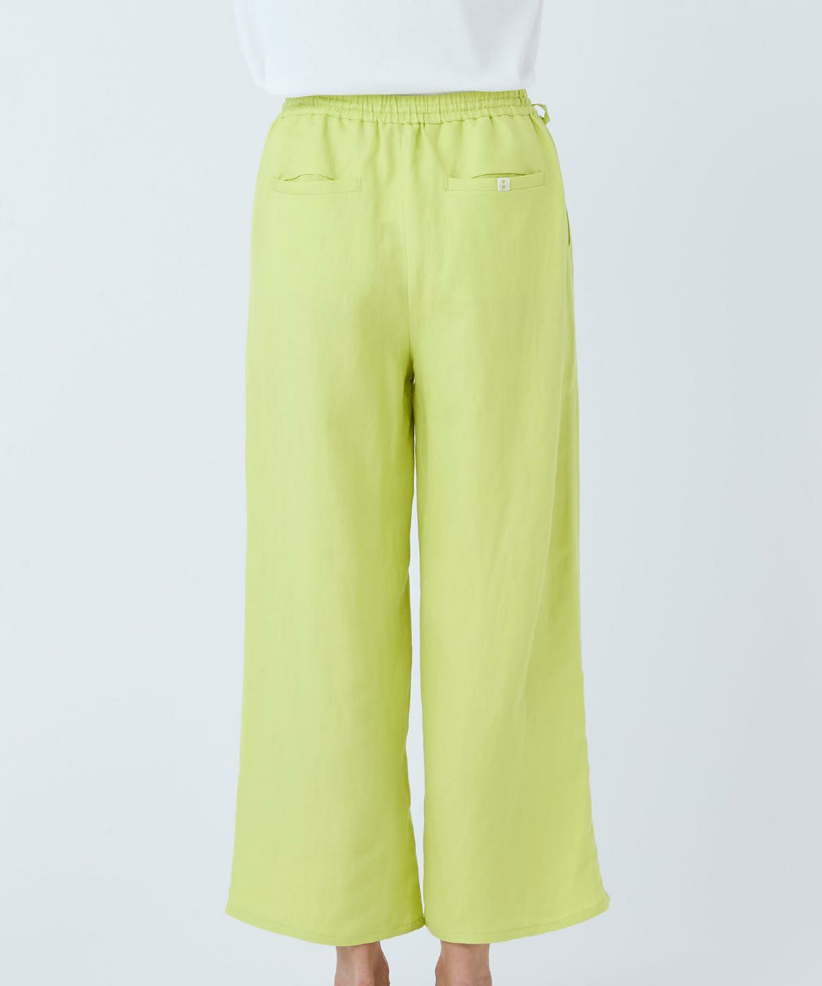 モデル着用画像（イエロー）