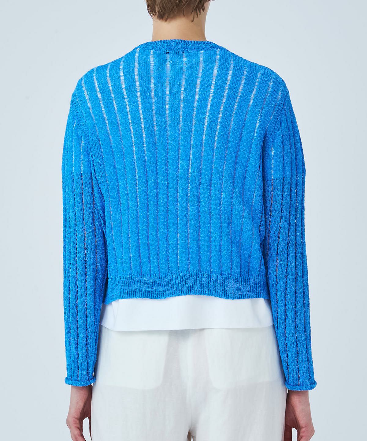 モデル着用画像（ブルー）