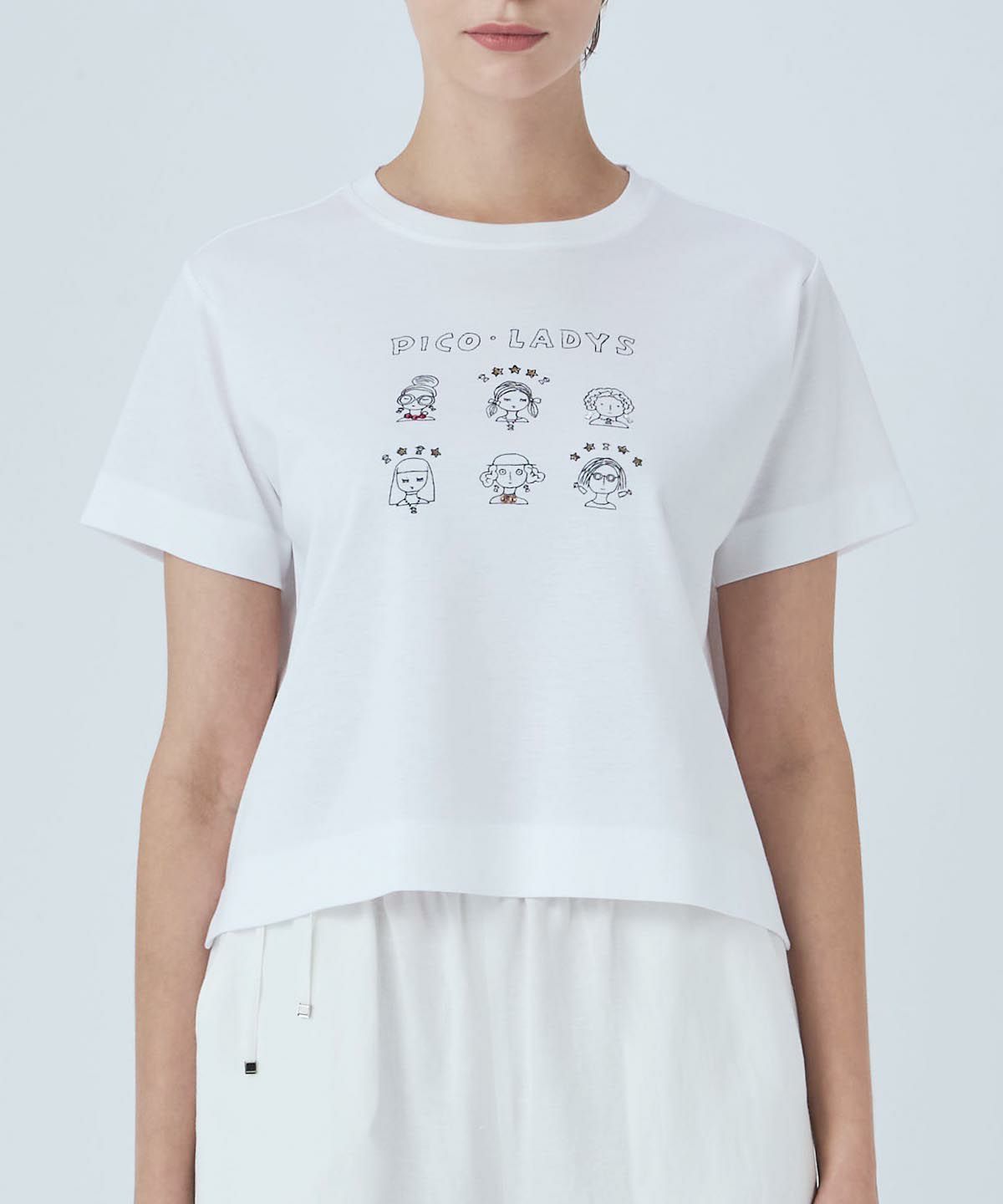 モデル着用画像（ホワイト）