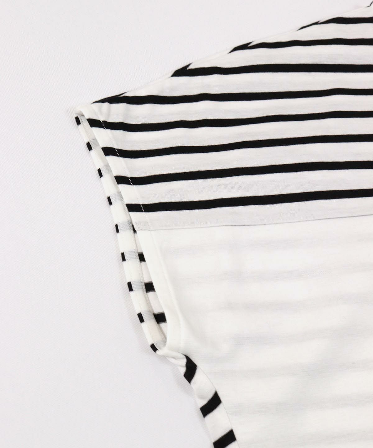 袖（ホワイト）