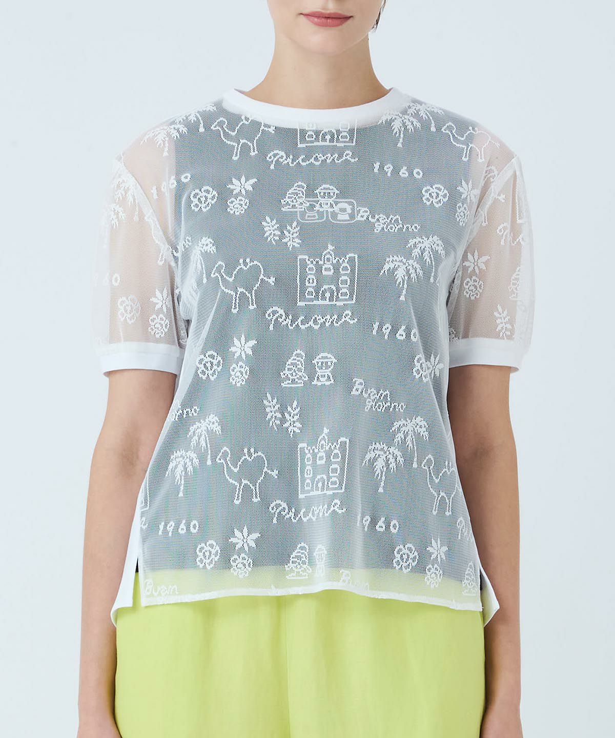 モデル着用画像（ホワイト）