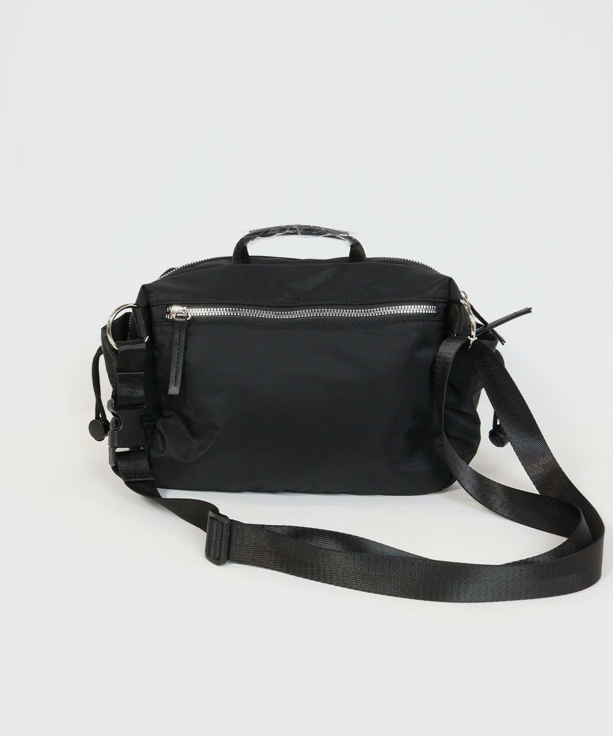 ボックス型ショルダーバッグ(ブラック)後ろ