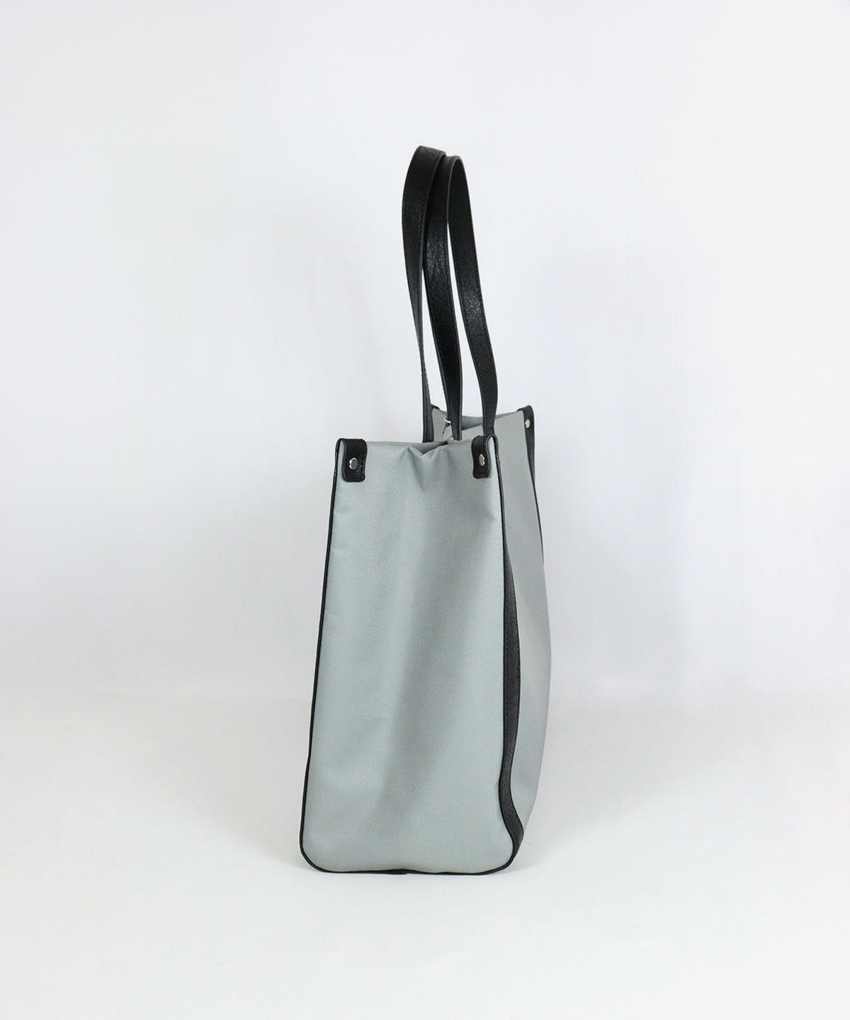 バッグ横(グレー）