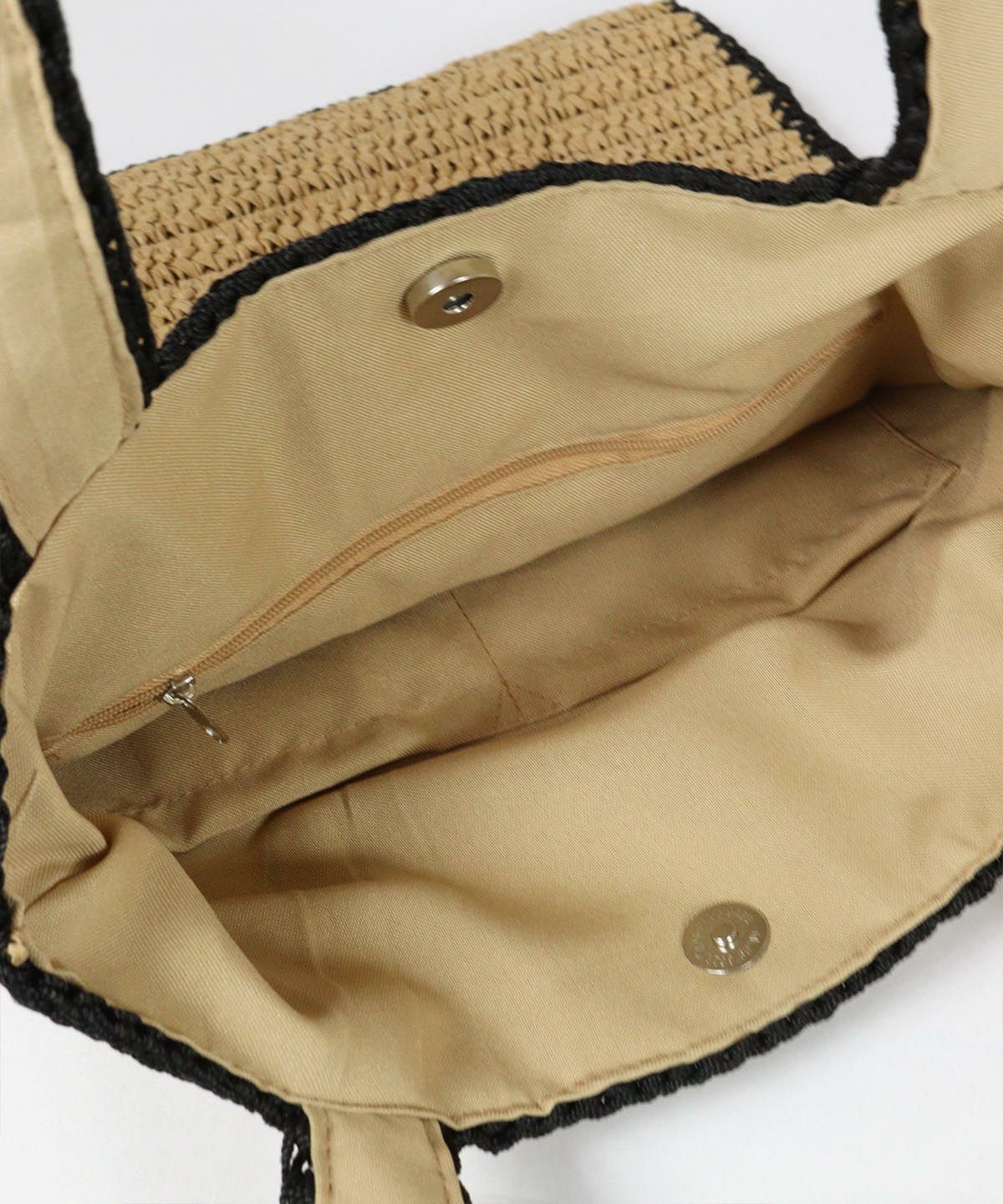 内側ボタン部分（パイナップル）