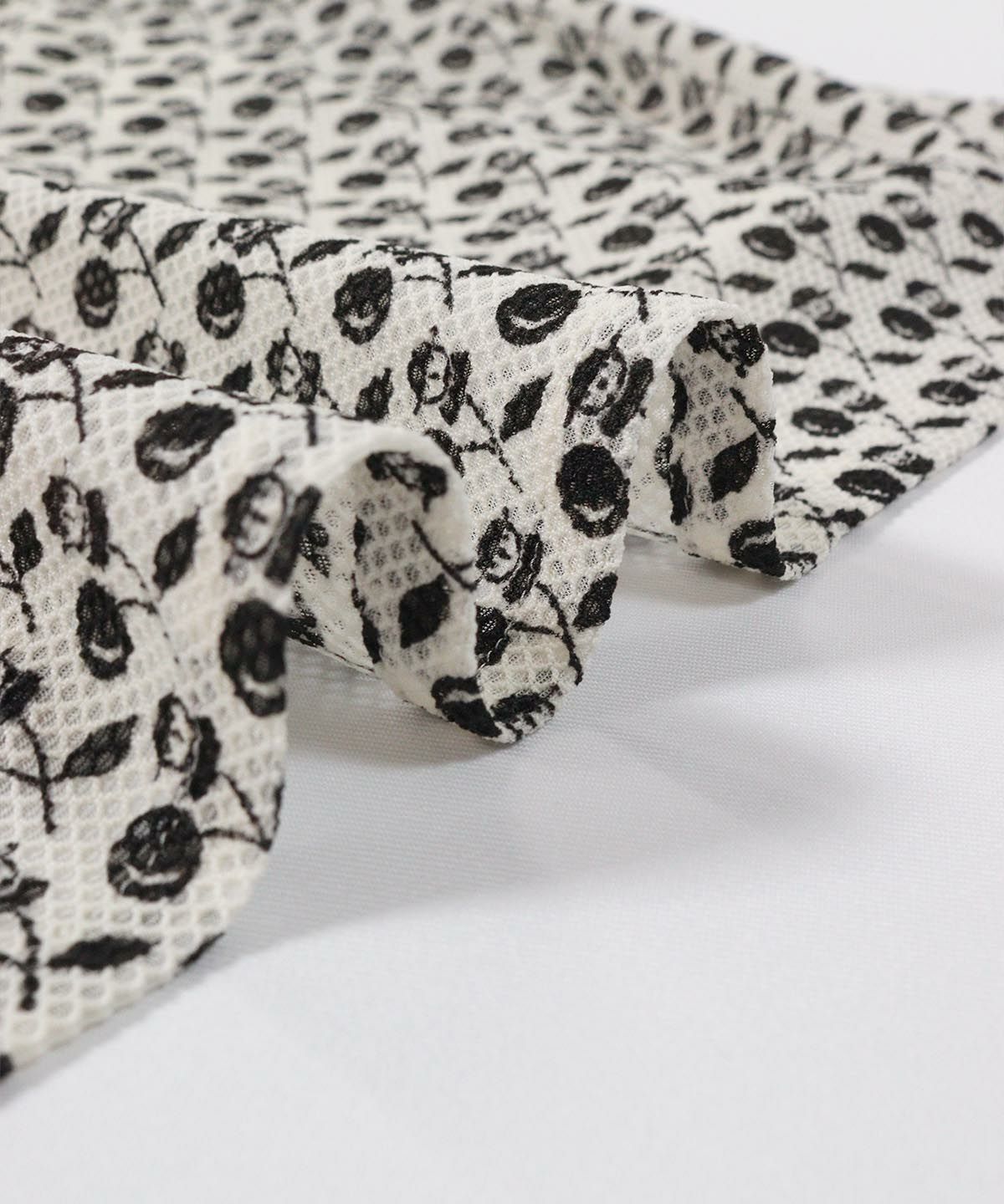 生地感(ホワイト×ブラック)