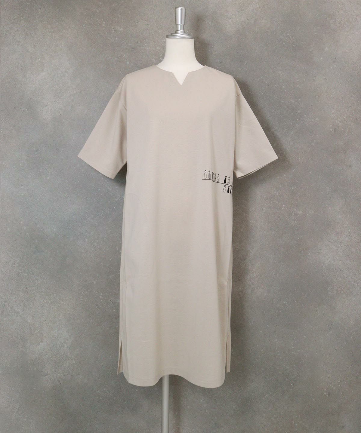 UV冷感サイド刺繍ワンピース(ベージュ)