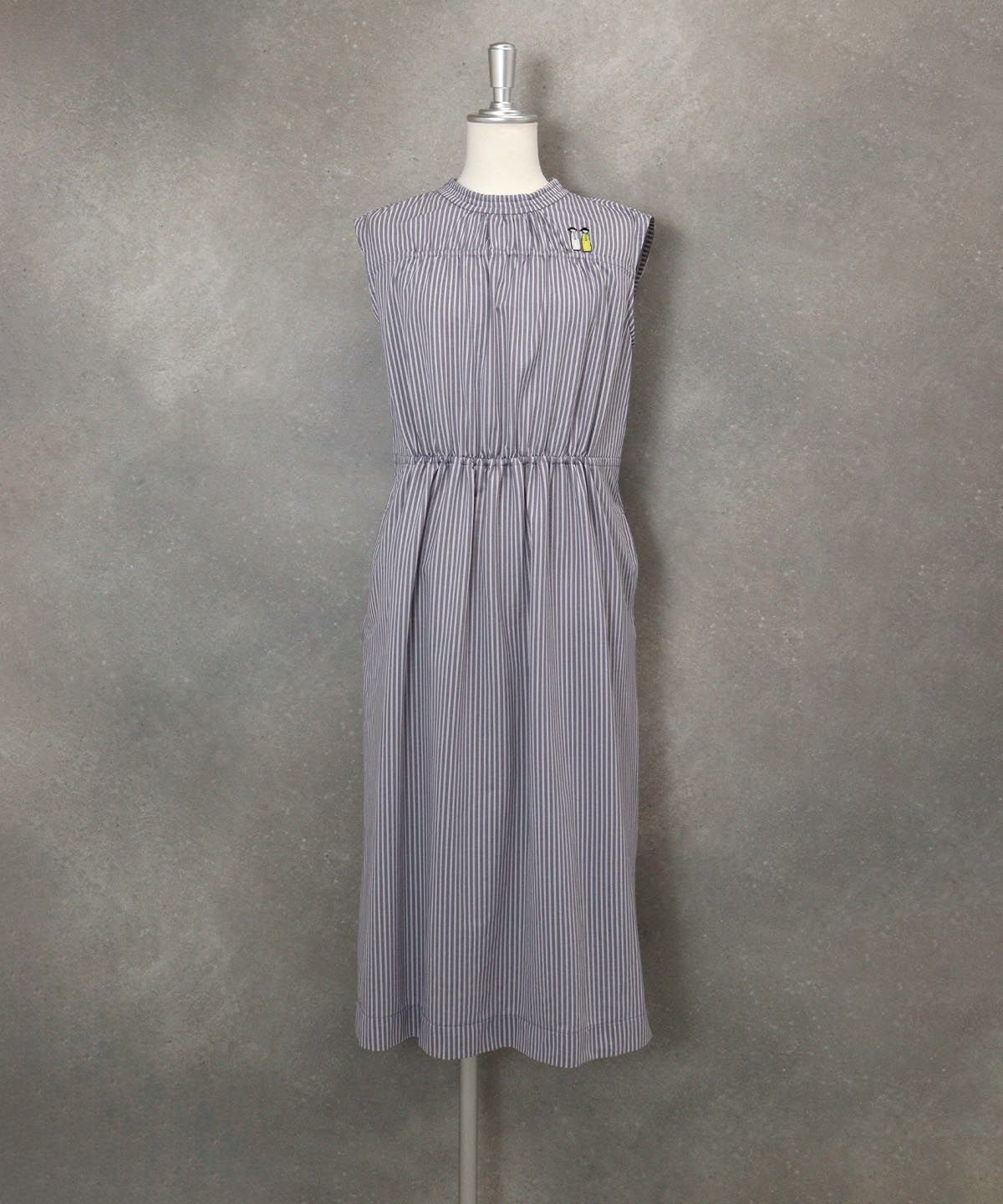 ストライプ柄冷感ノースリワンピース(グレー)