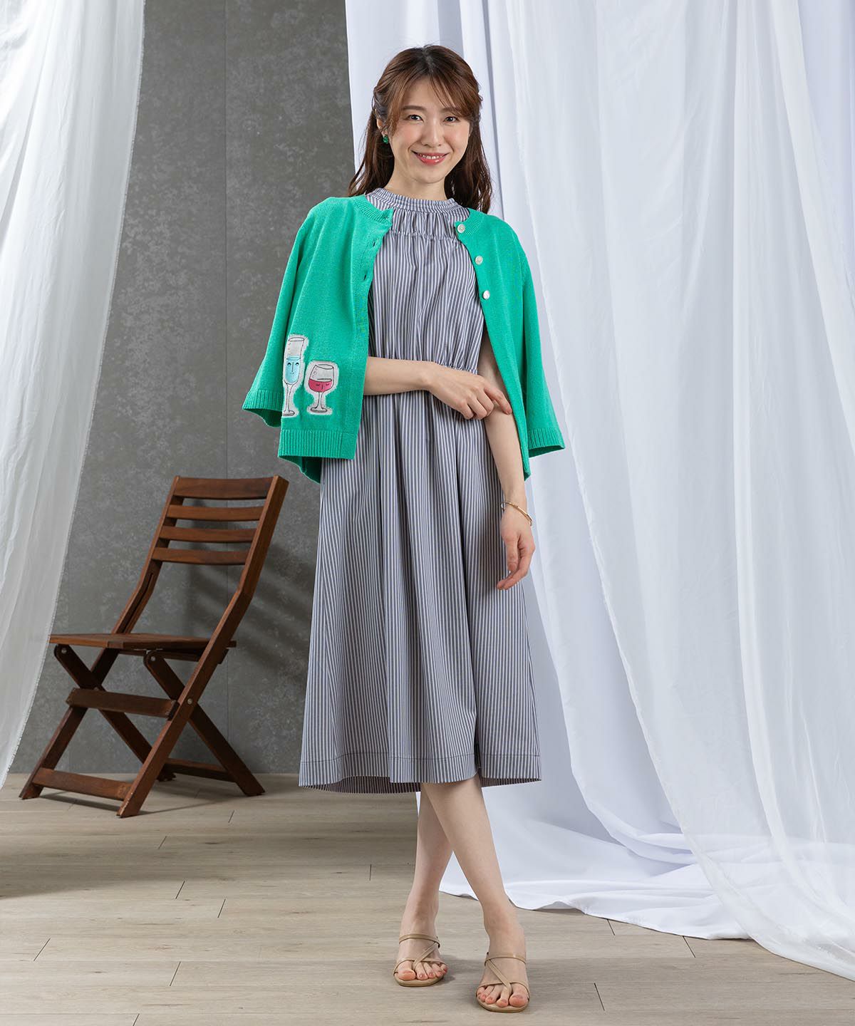 モデル着用画像（グレー）