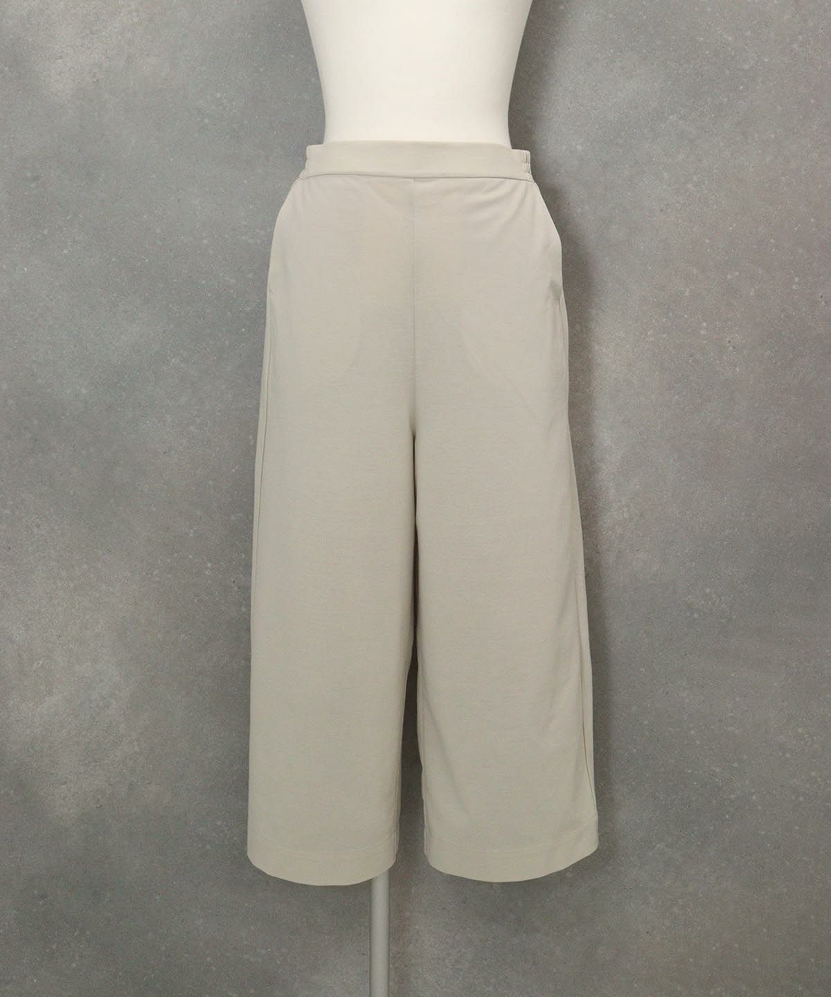 コットン混冷感七分丈パンツ(ベージュ)