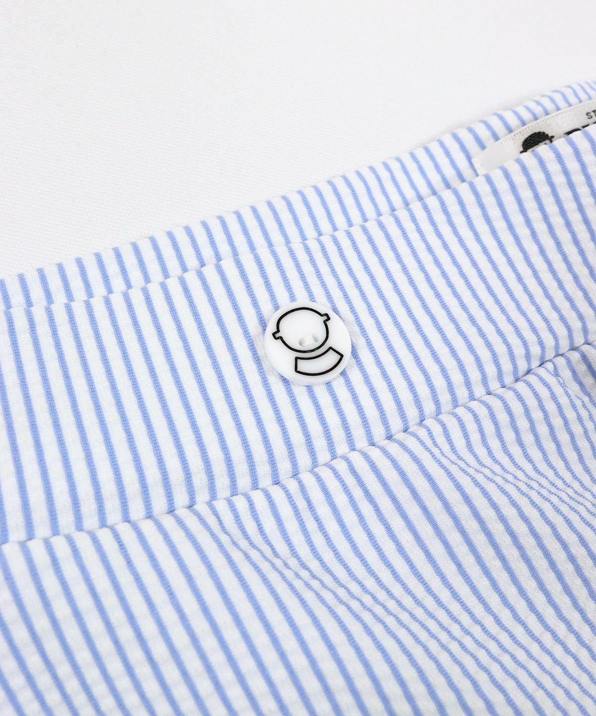 ウエスト部分アップ(ブルー)