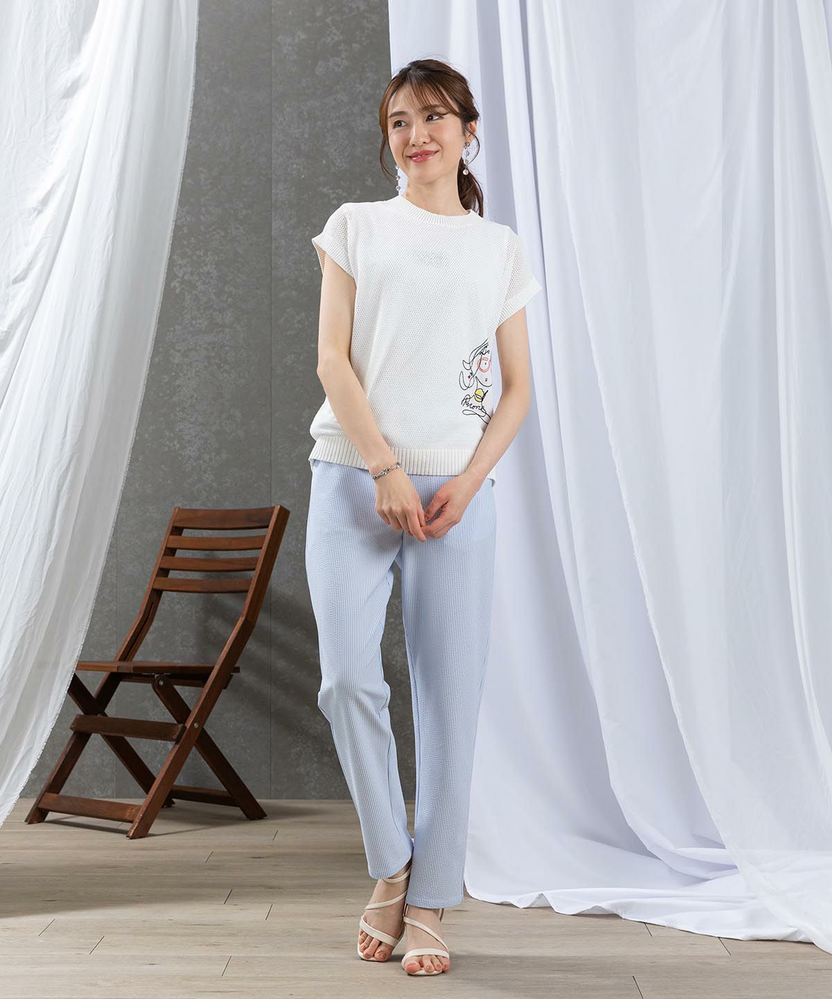 モデル着用画像(ホワイト)