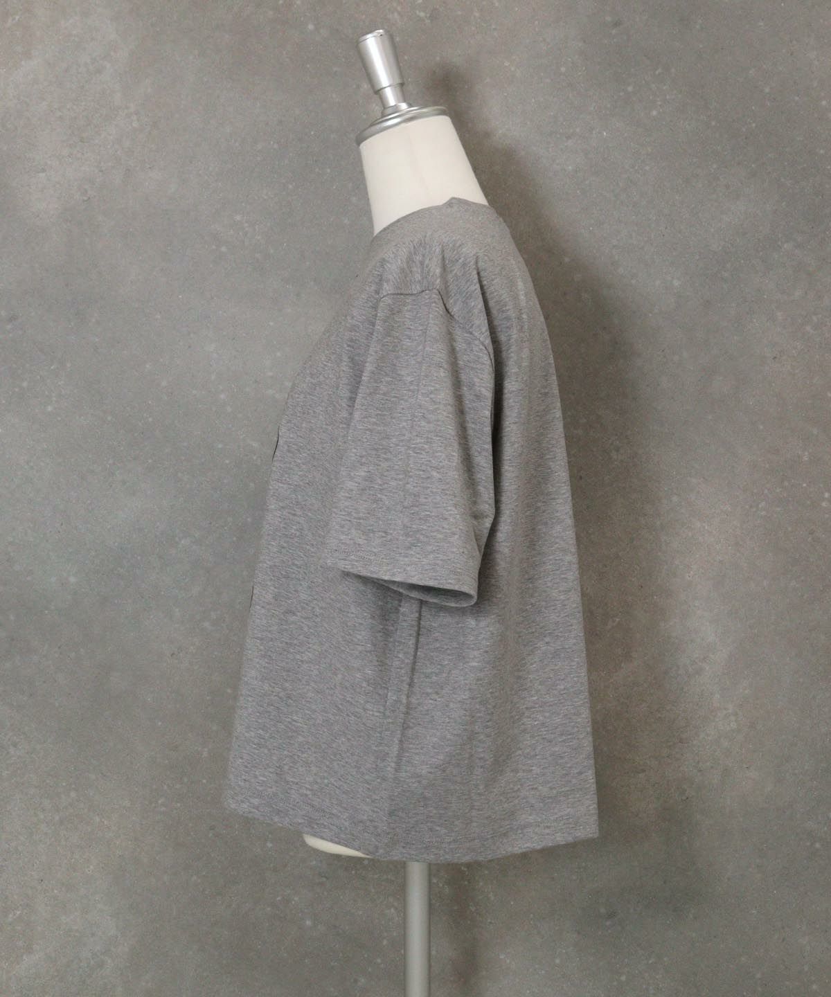 線画イラスト冷感Ｔシャツ(ライトグレー)横