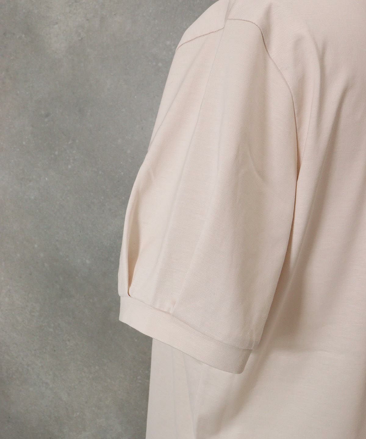 袖部分（ベージュ）