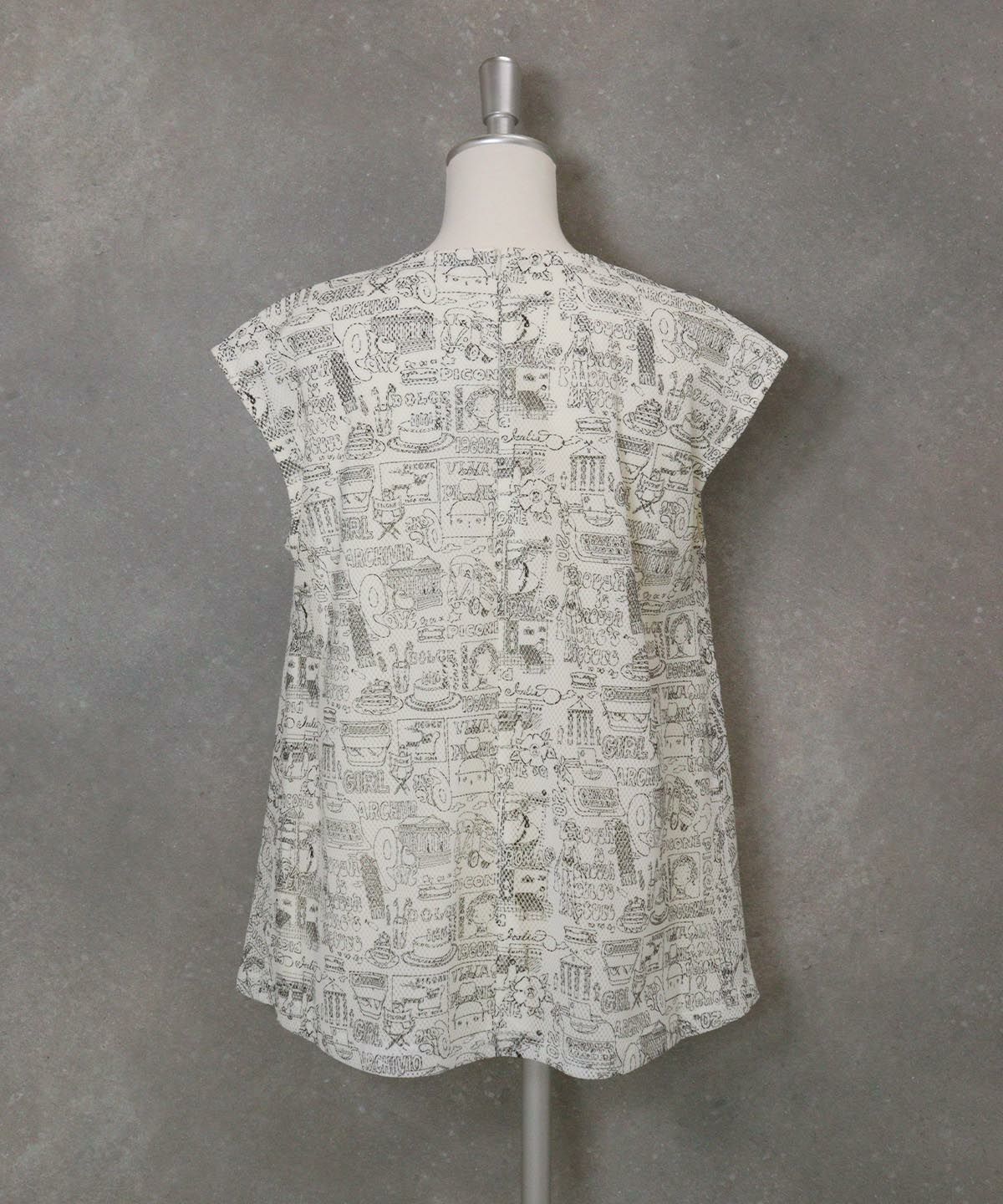 メッシュ地プリントノースリトップス(ホワイト)後ろ