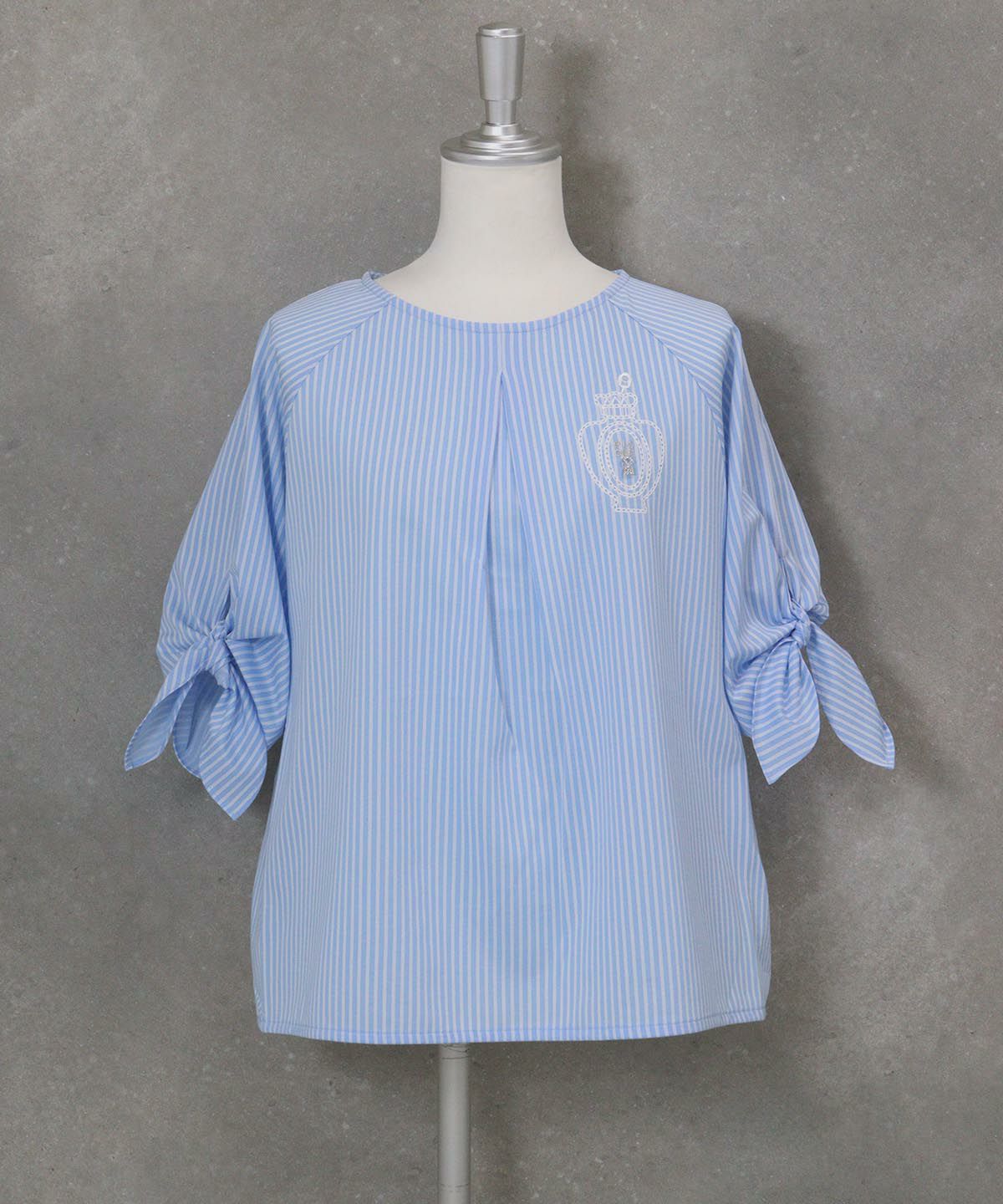 ストライプ柄袖リボン冷感ブラウス(ブルー)