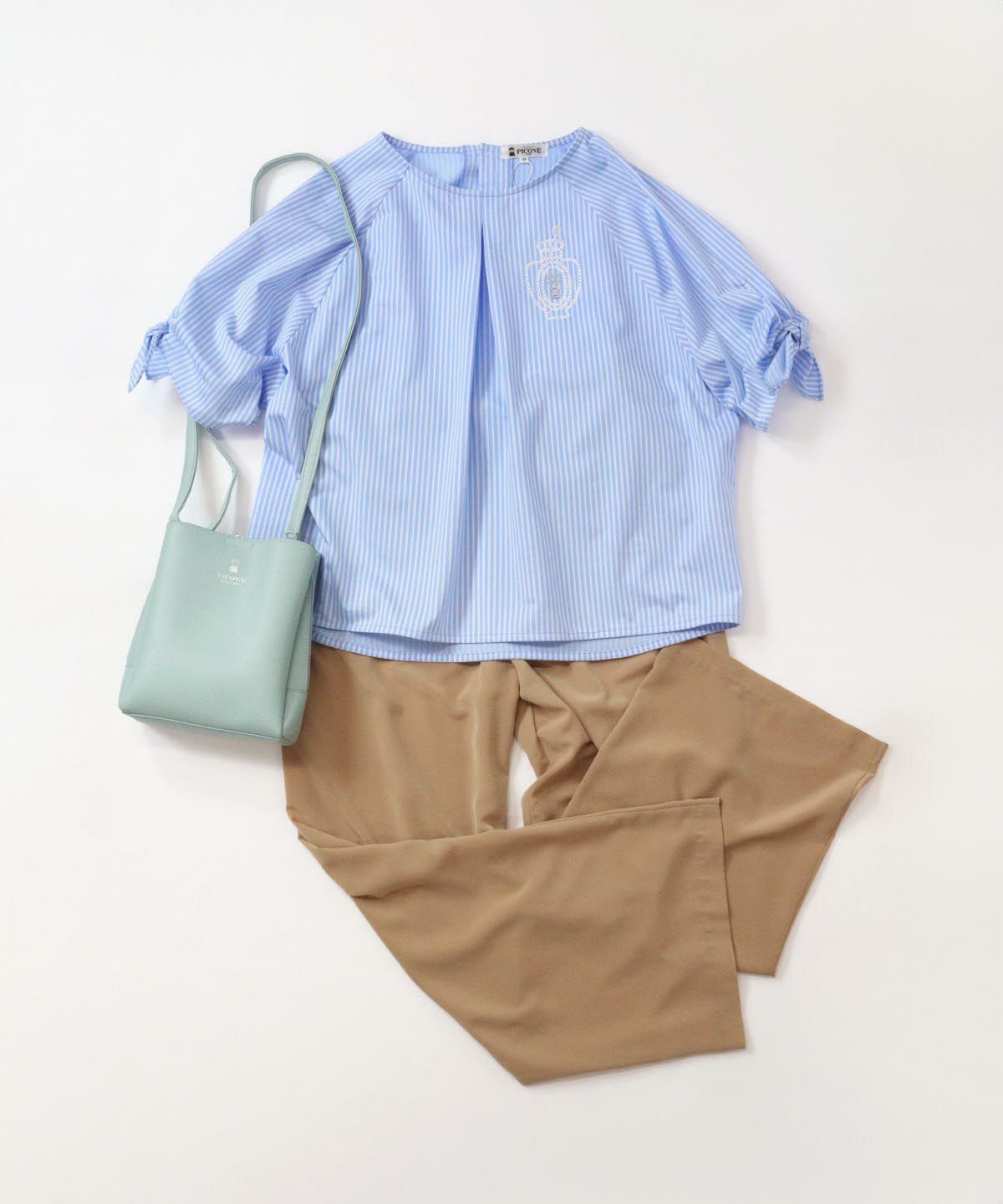 コーディネート画像(ブルー)