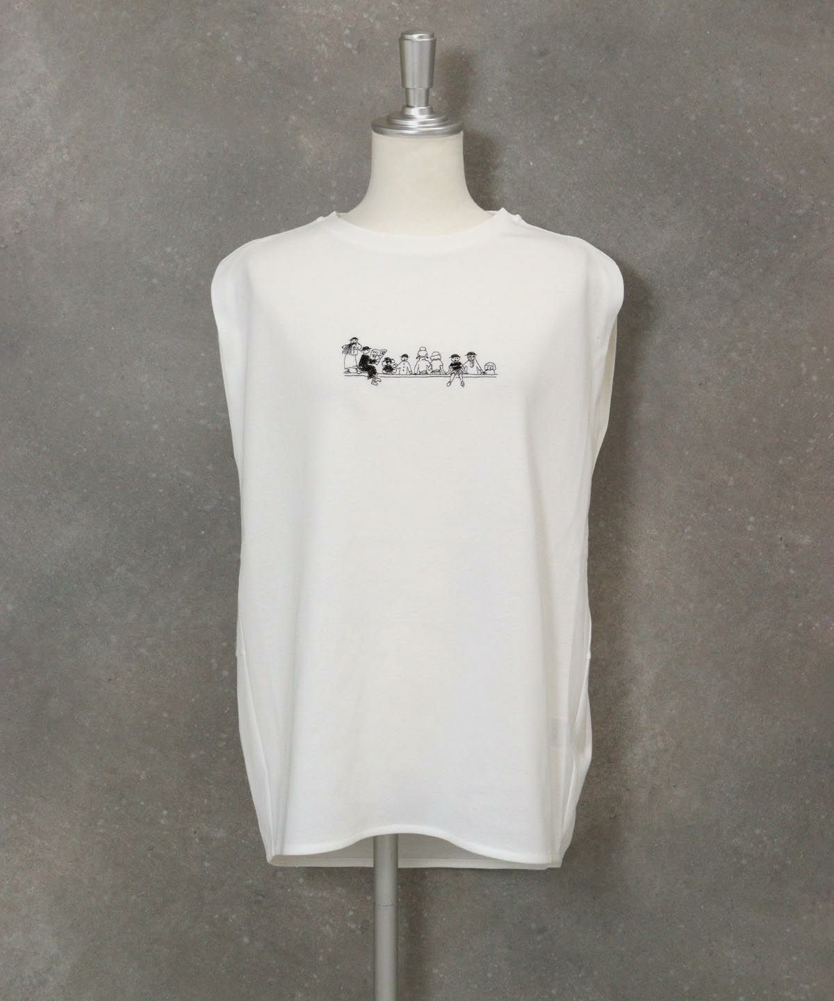 ボックス型ノースリトップス(ホワイト)