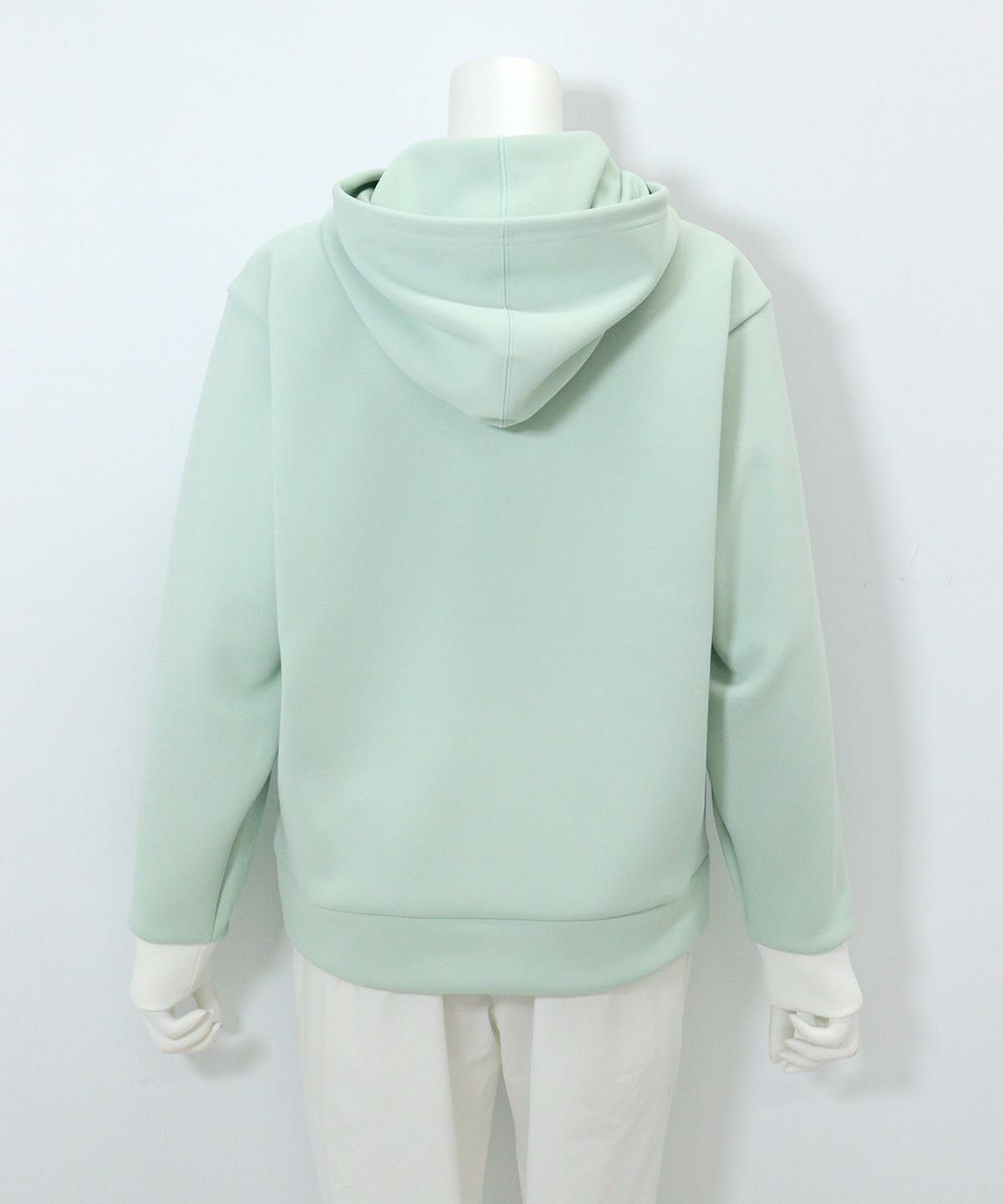 刺繍ワッペンジップパーカー 後ろ（ライトグリーン）