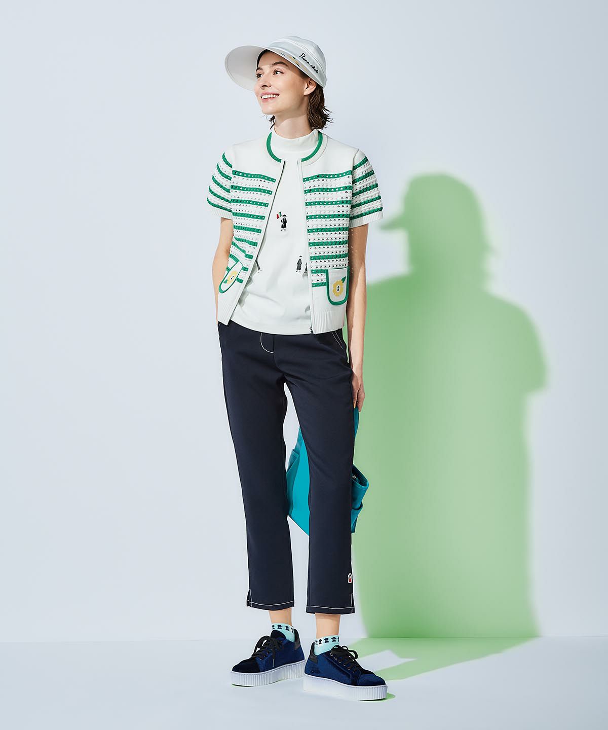 モデル着用画像（ホワイト×グリーン）