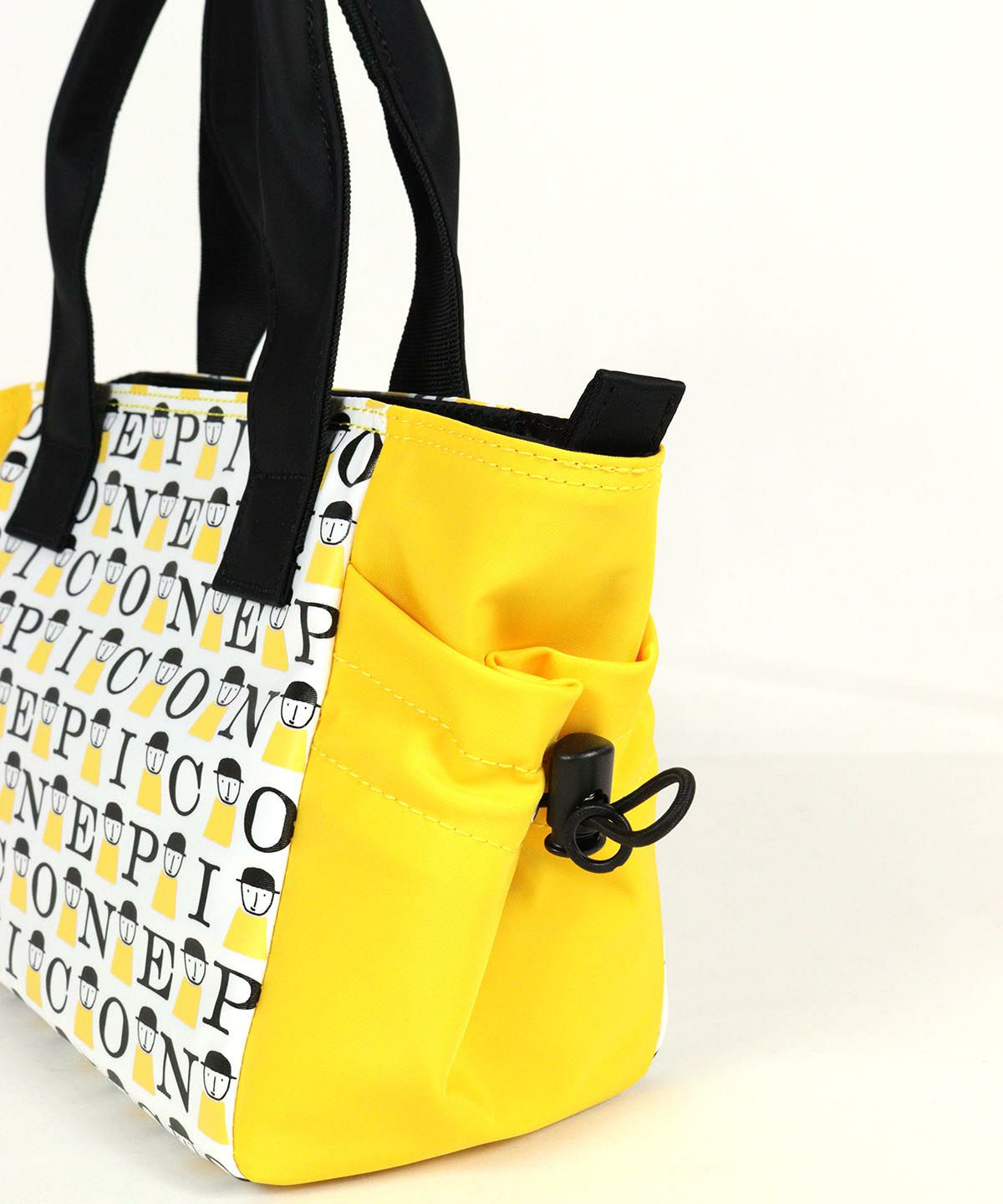 ポケット部分（イエロー）