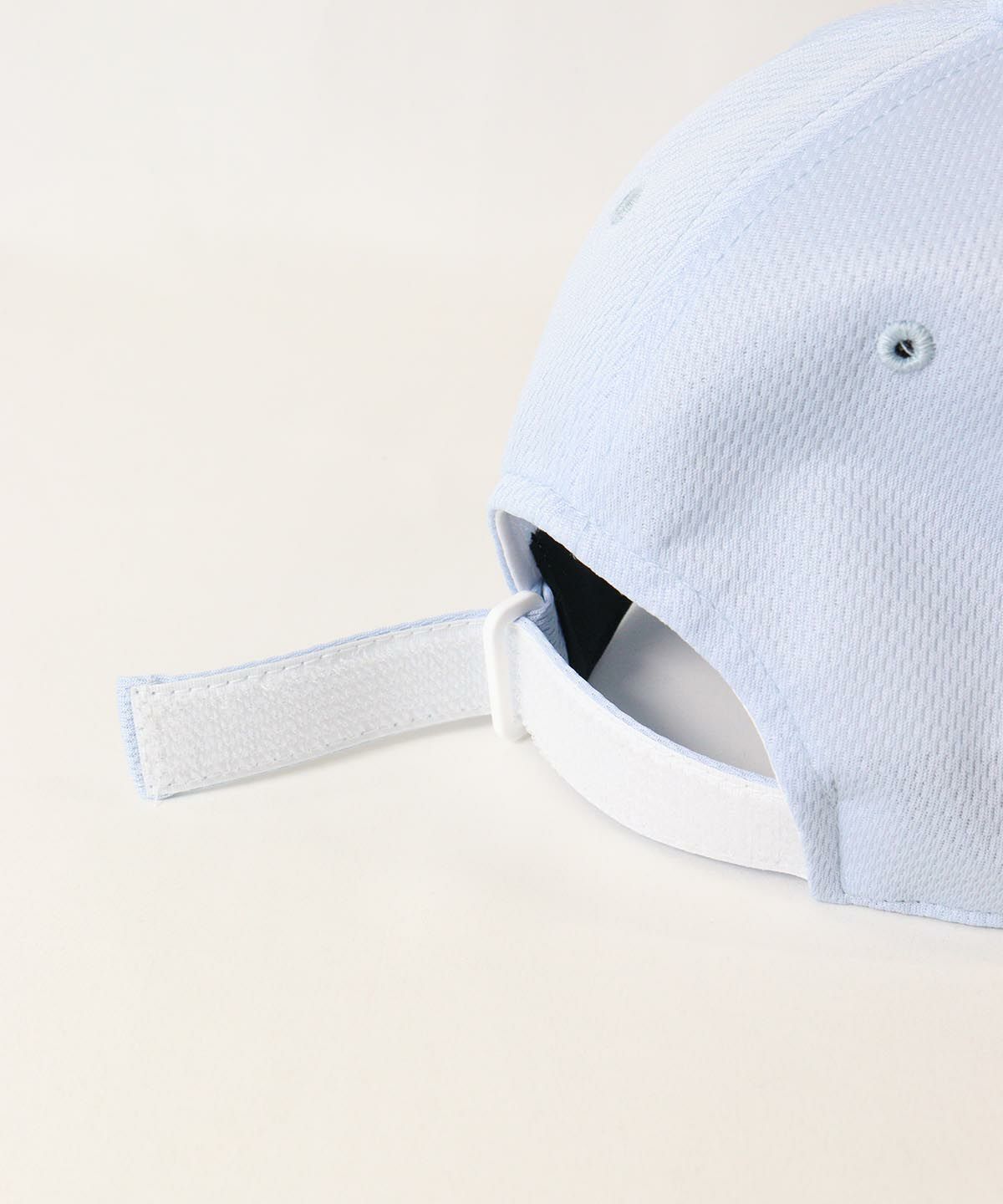 マジックテープ部分(ライトブルー)