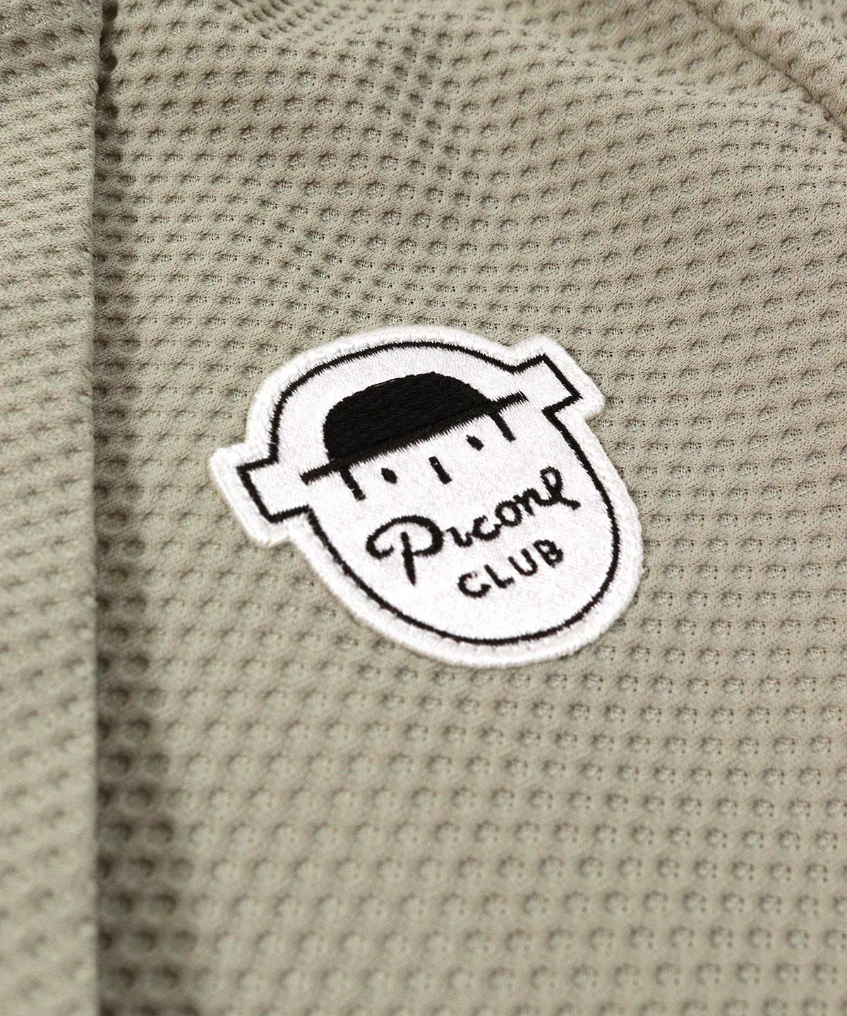 胸元アップ(ベージュ)