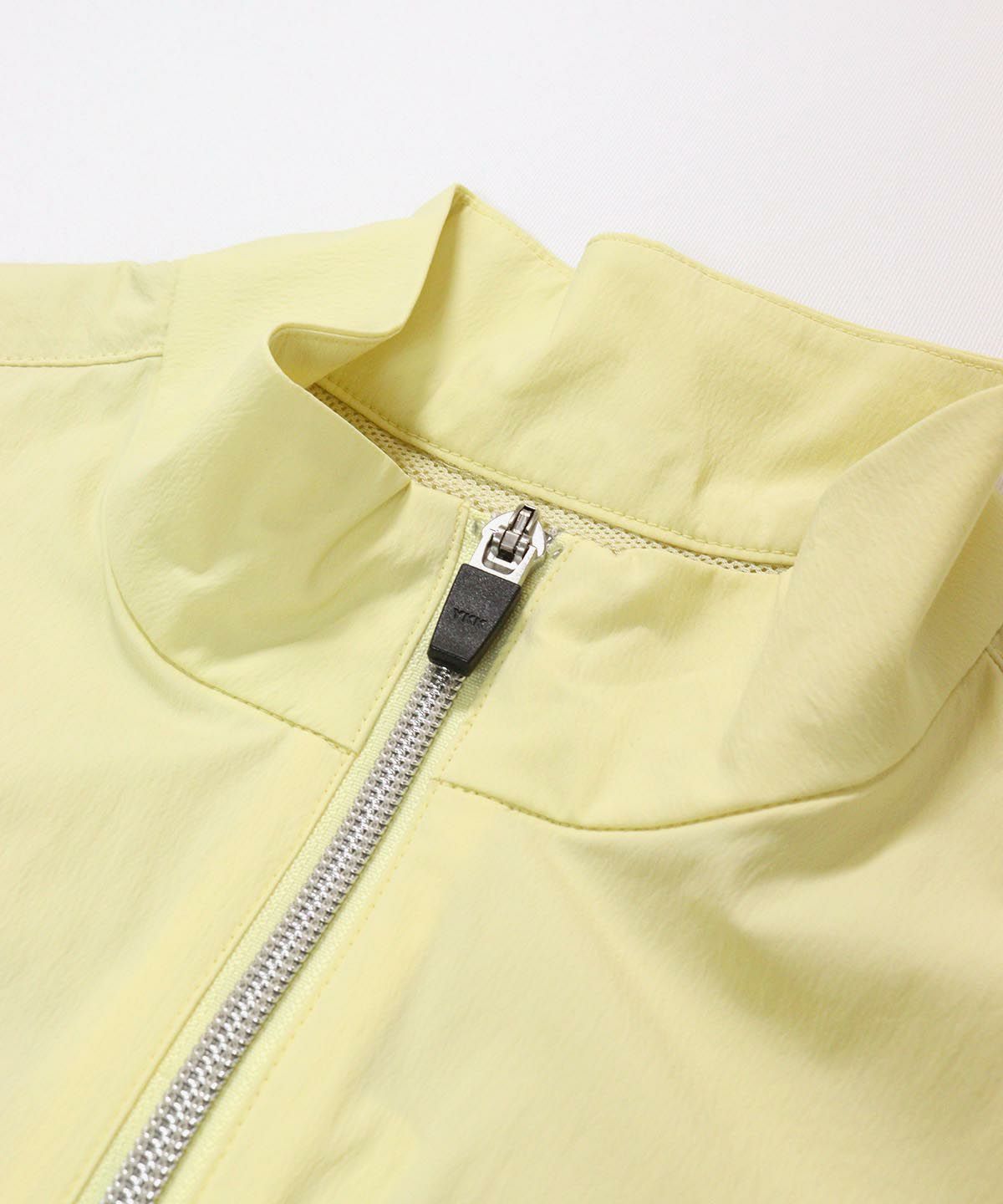 ファスナー部分（イエロー）