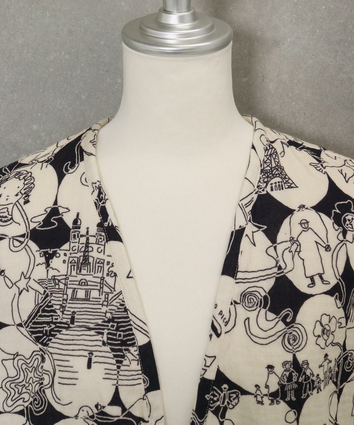 首元(ブラック×ベージュ)