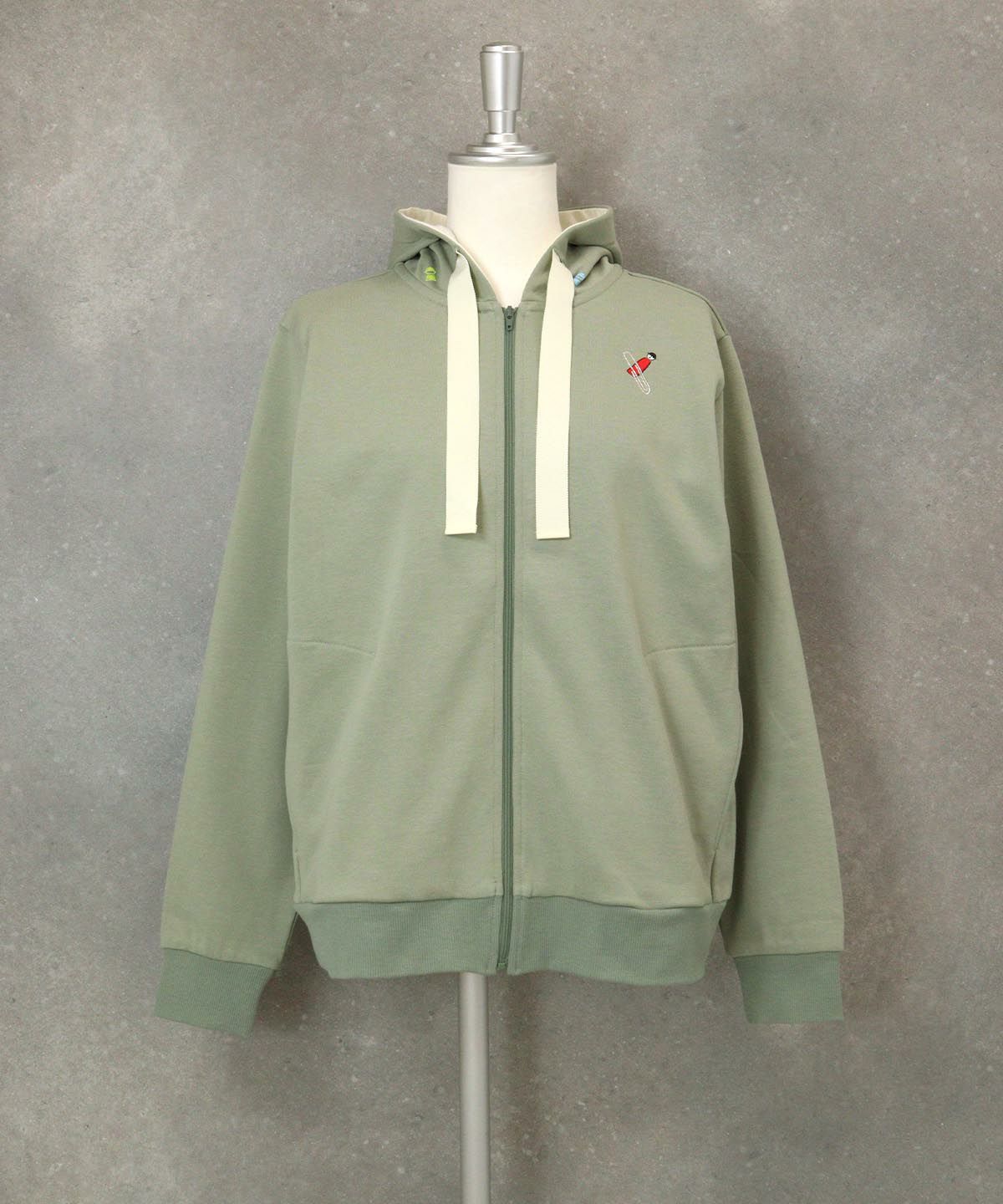 刺繍入り裏毛ジップパーカー（カーキ）