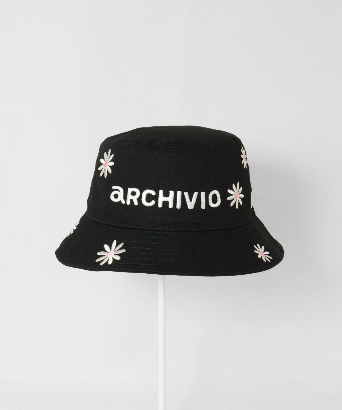 花柄刺繍バケハ (NEW ERAコラボ)ブラック