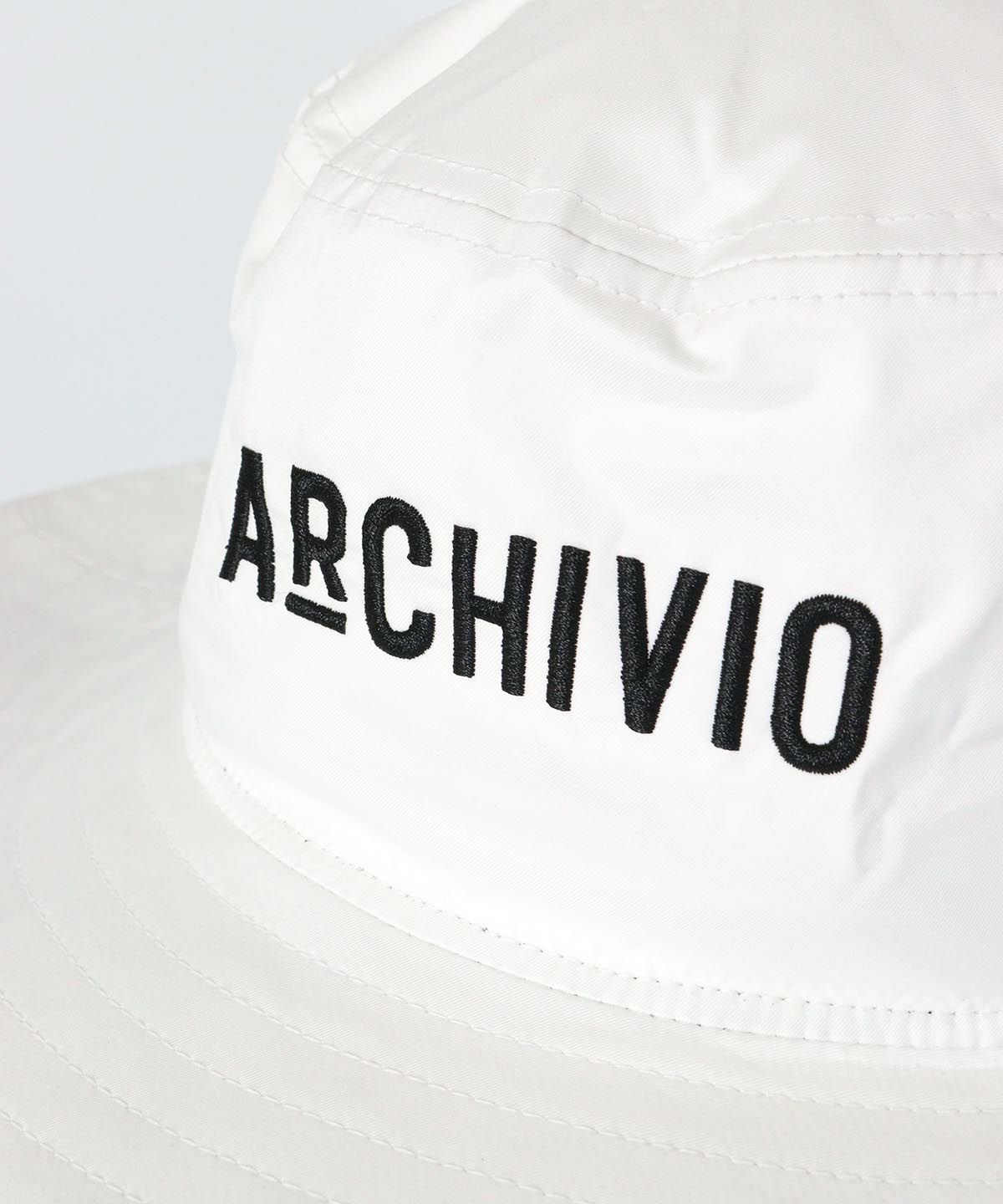 ロゴアップ(ホワイト)