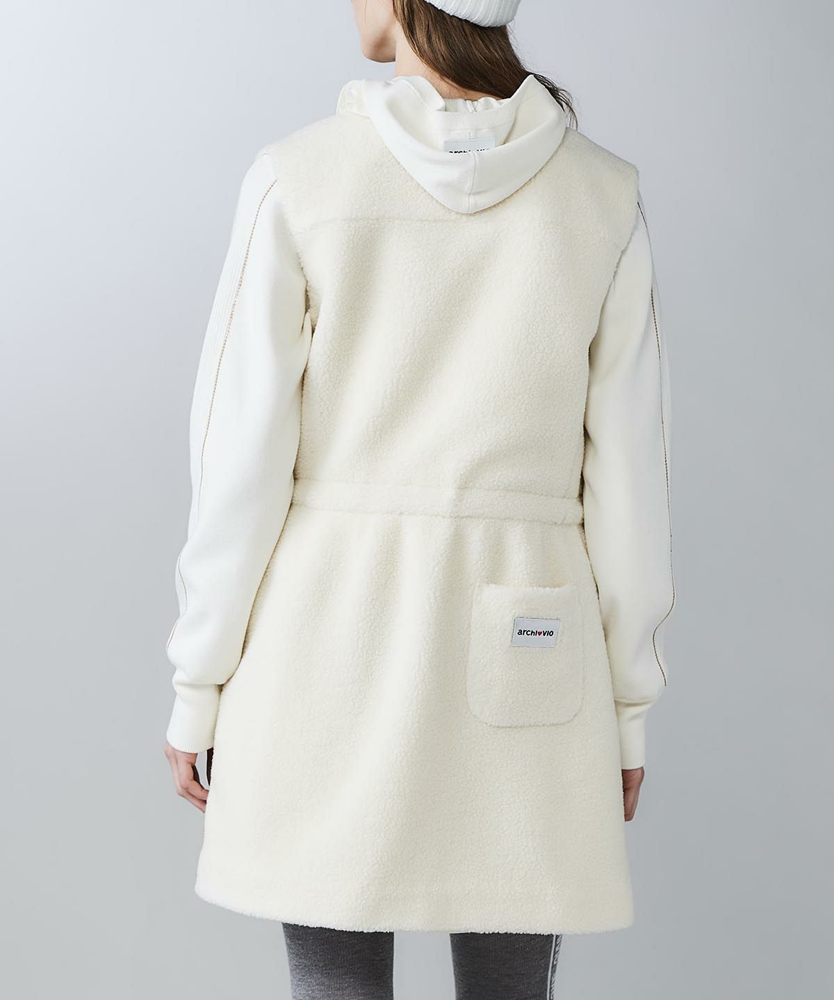 モデル着用画像(ホワイト)