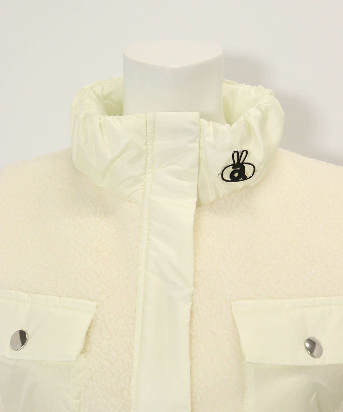 首元(ホワイト)