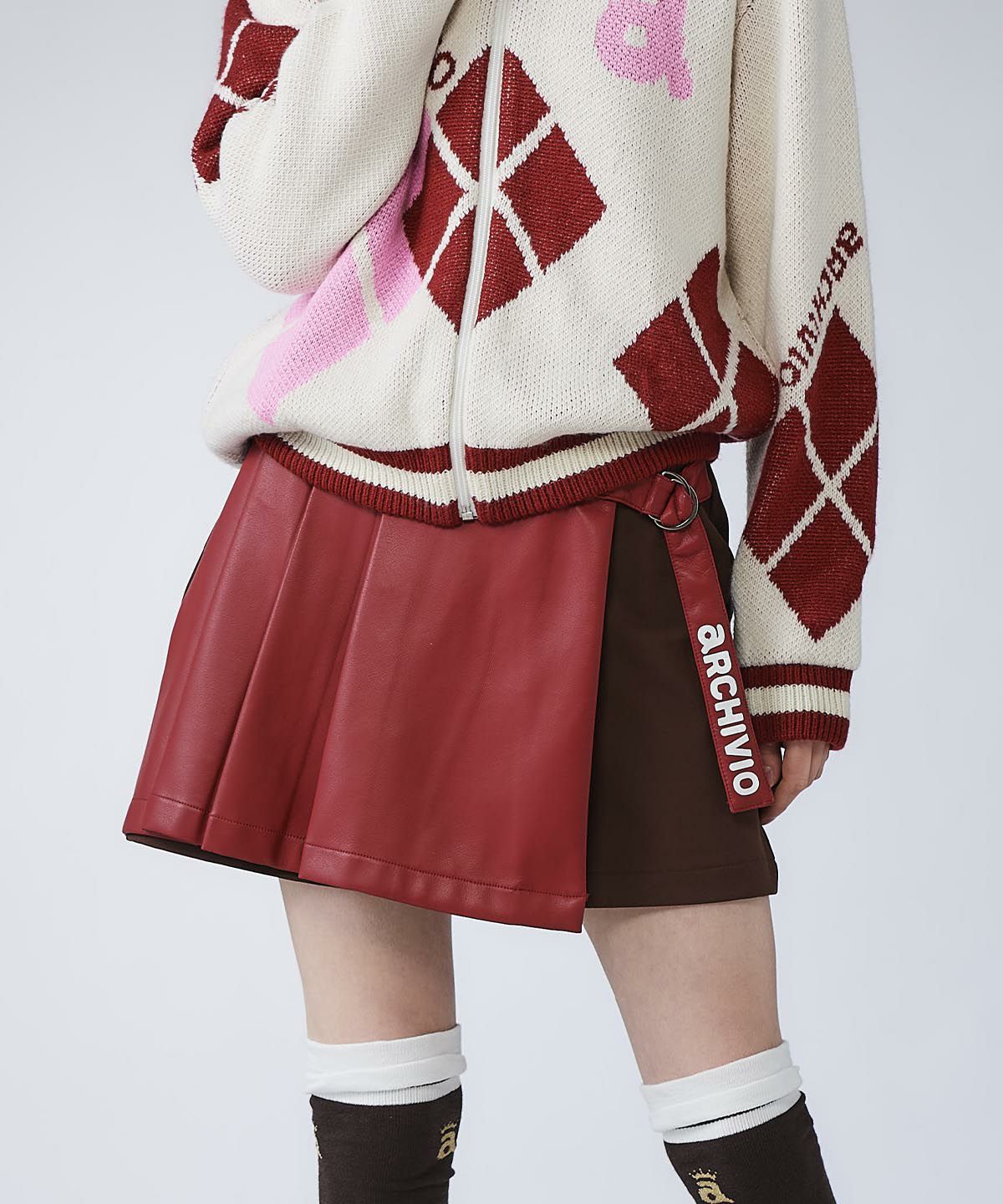 モデル着用画像(レッド)