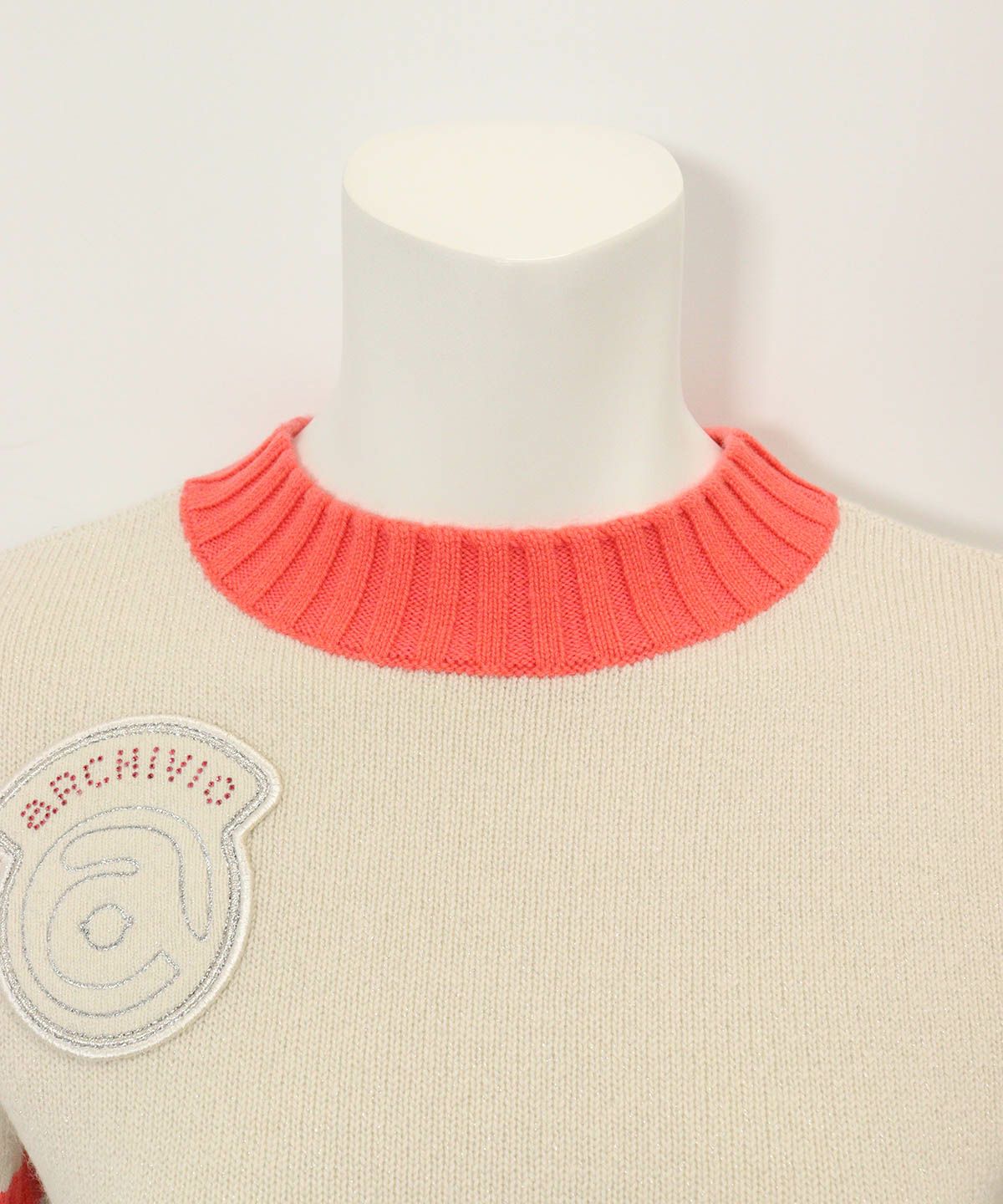 首元(ホワイト)