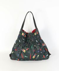 スカーフ柄風トートバッグ(グレー)前